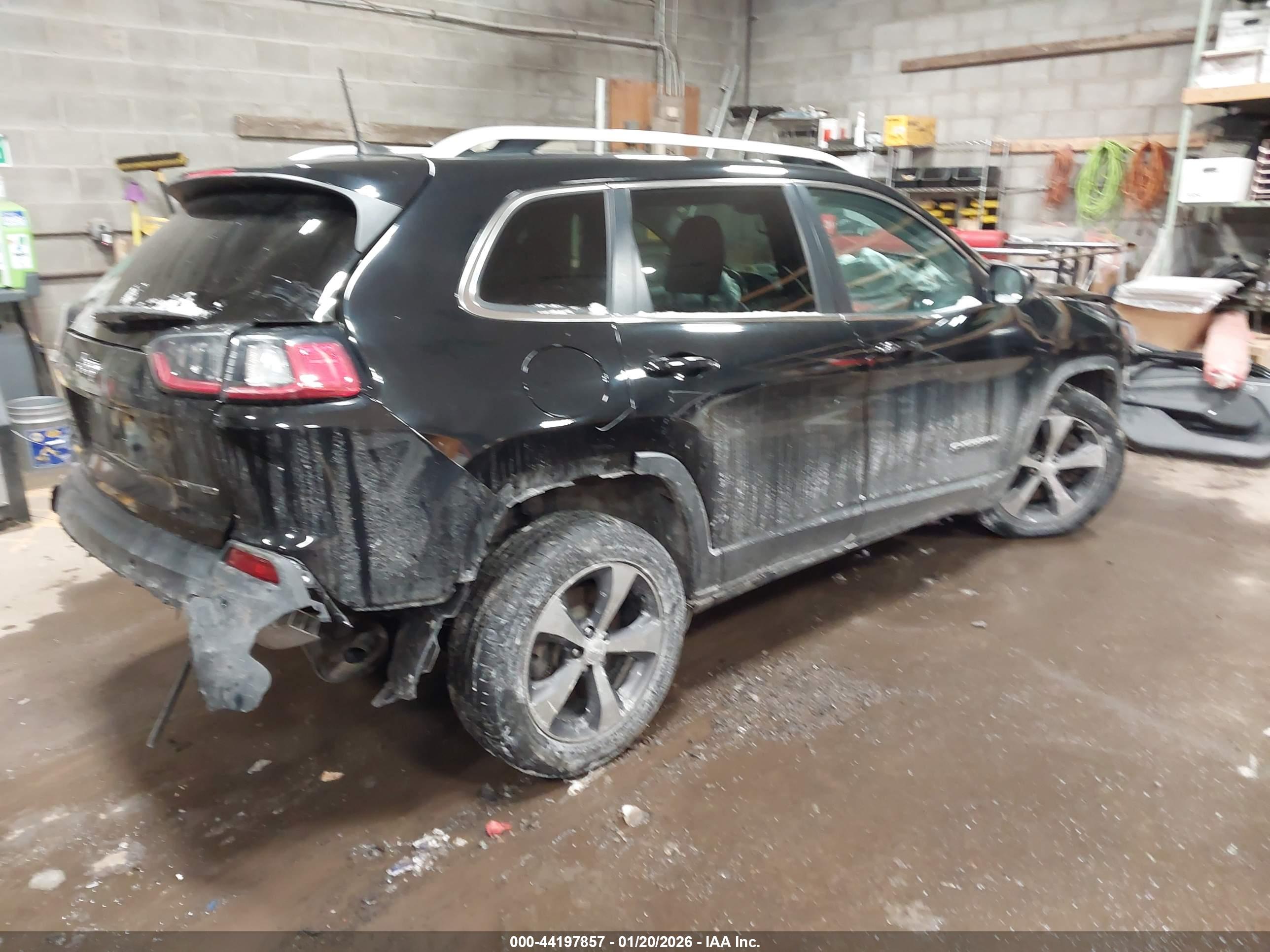 JEEP CHEROKEE image 4