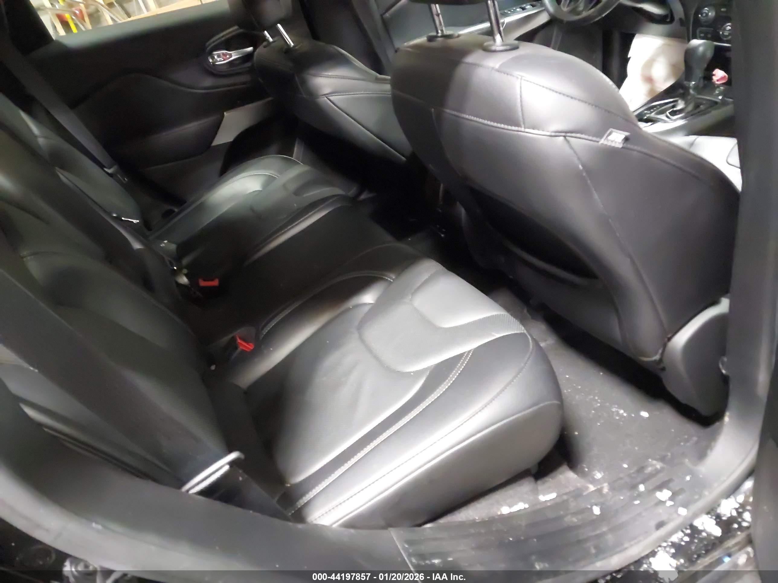 JEEP CHEROKEE image 8