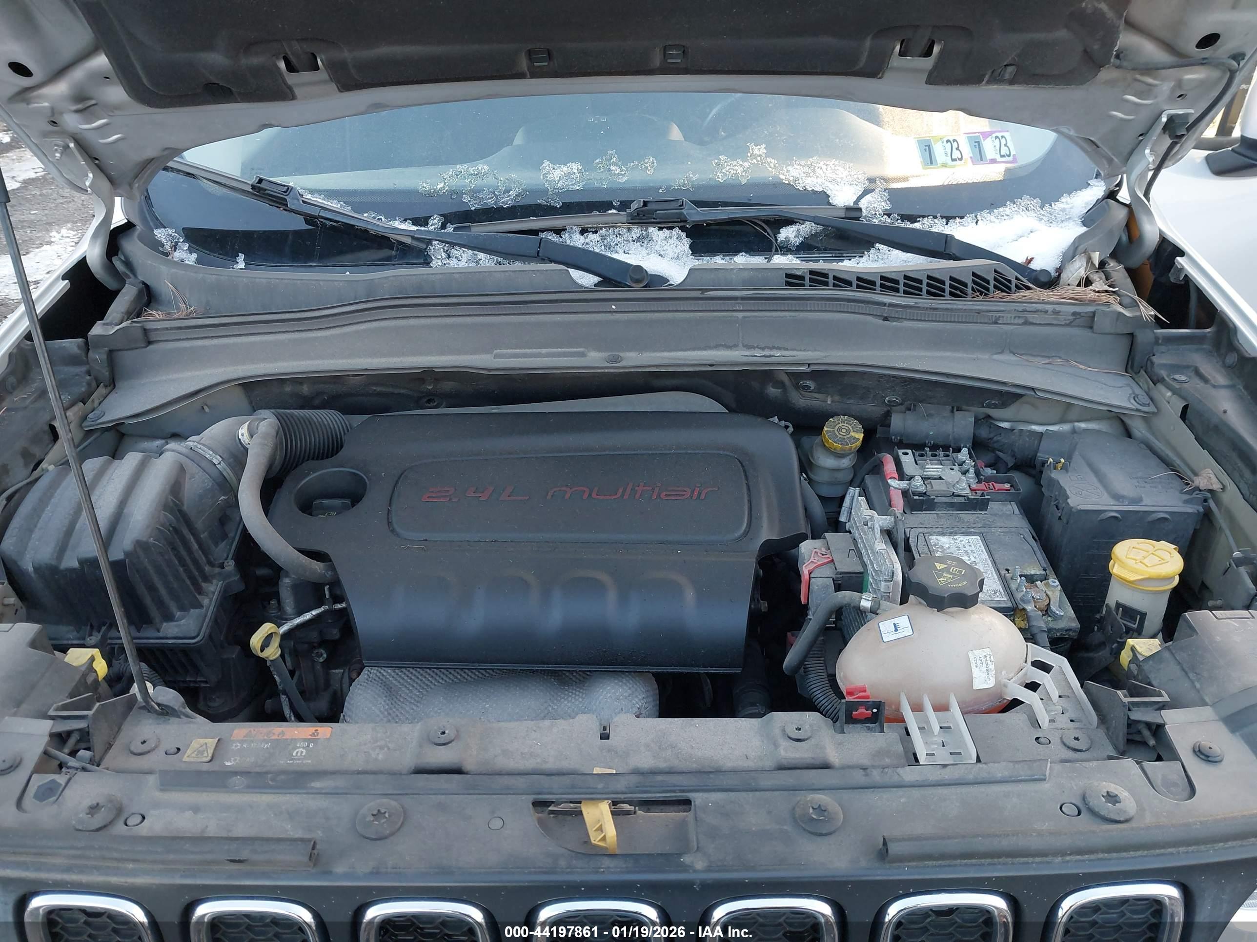 JEEP RENEGADE image 10