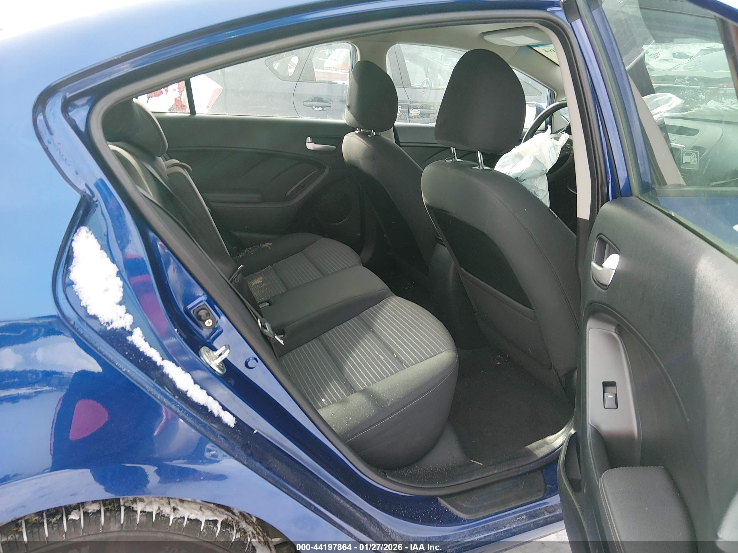 KIA FORTE image 8