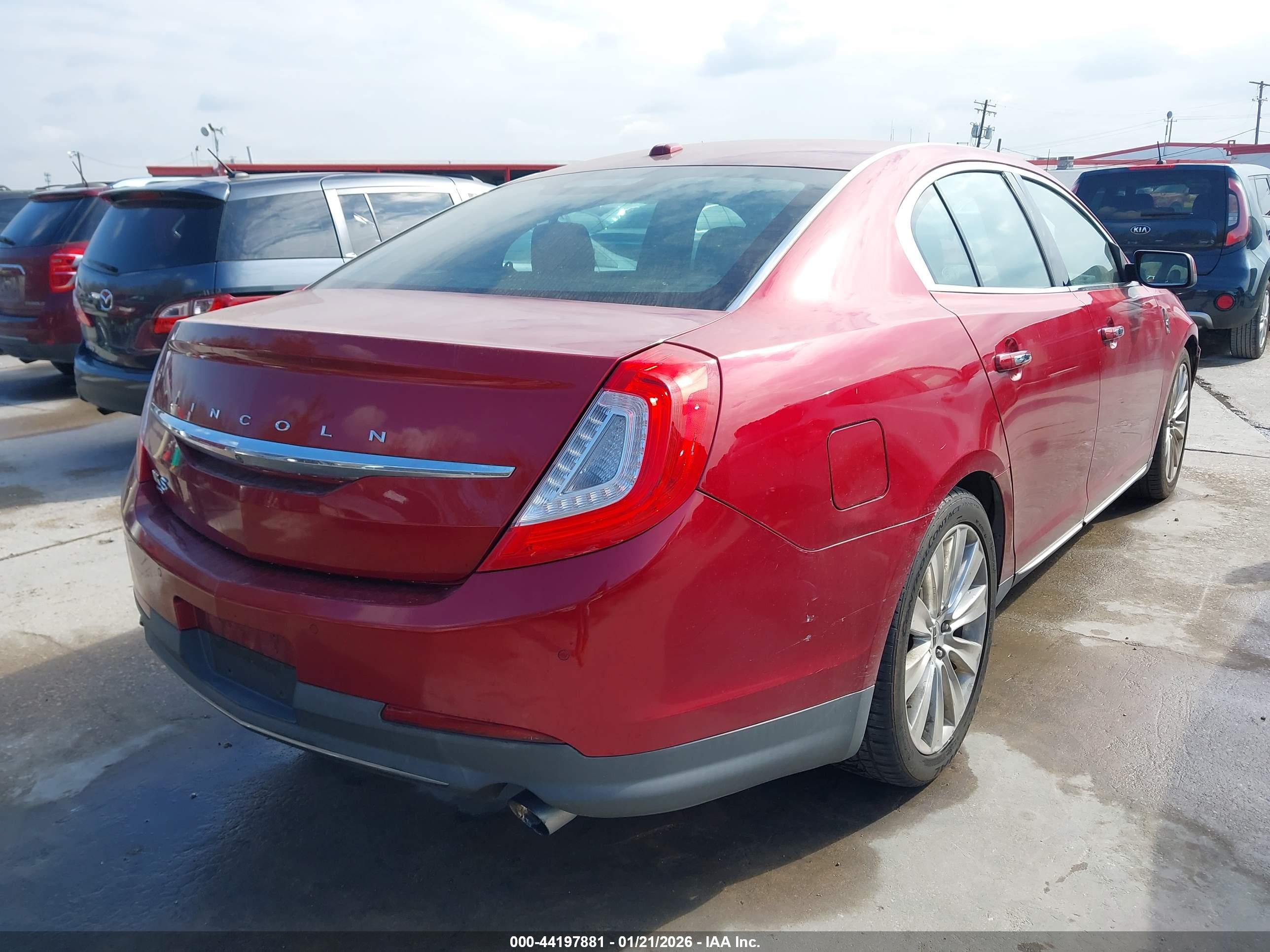 LINCOLN MKS image 4