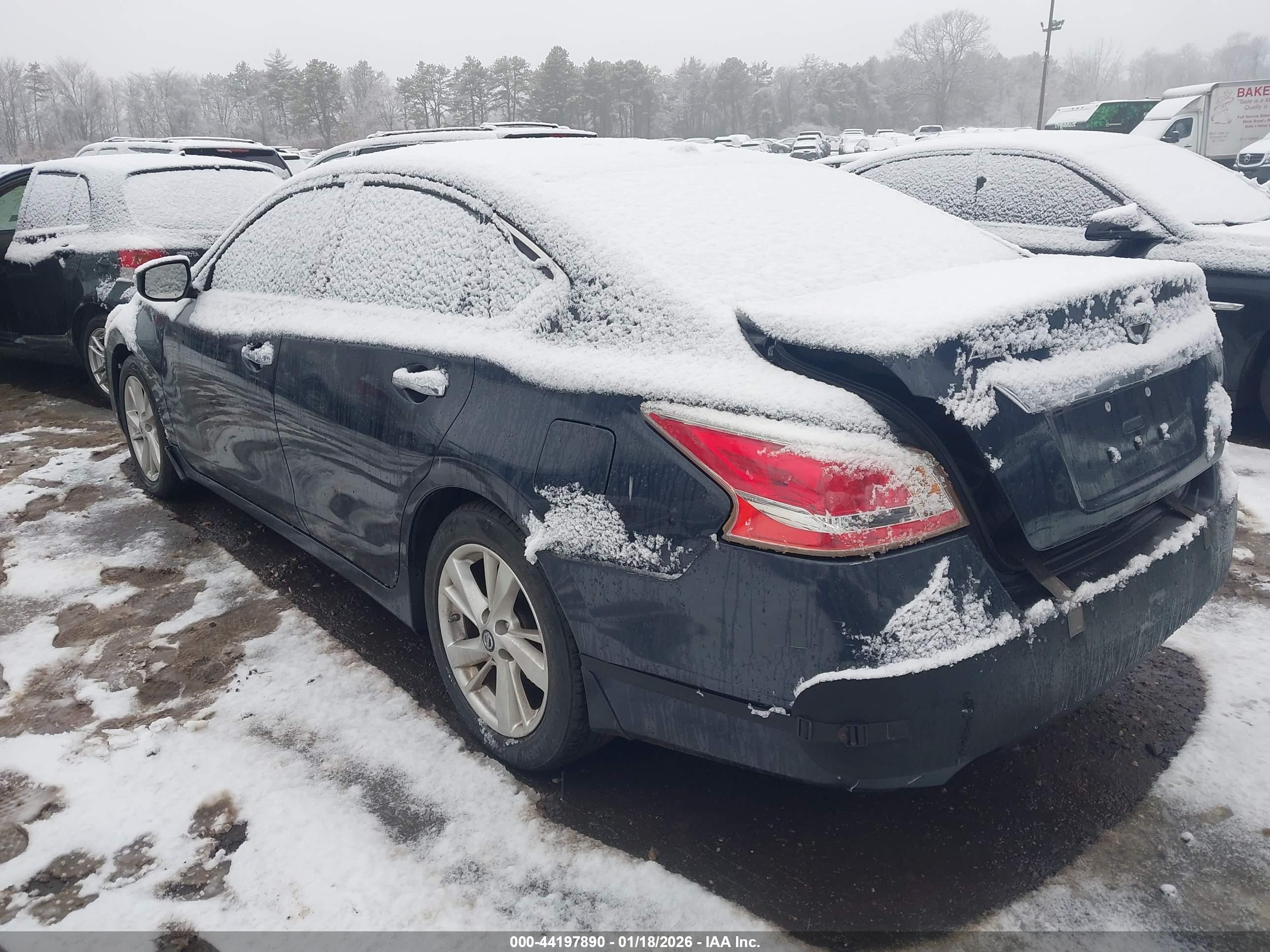 NISSAN ALTIMA image 3