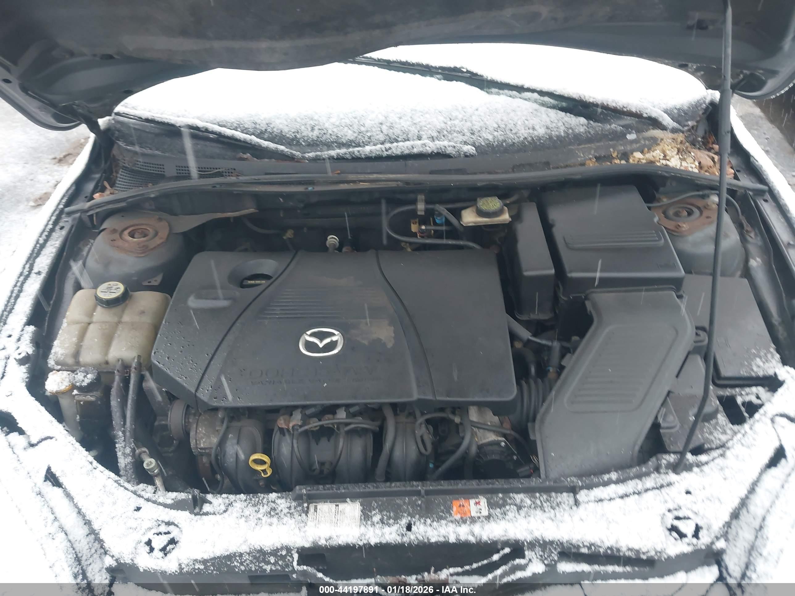 MAZDA MAZDA3 image 10