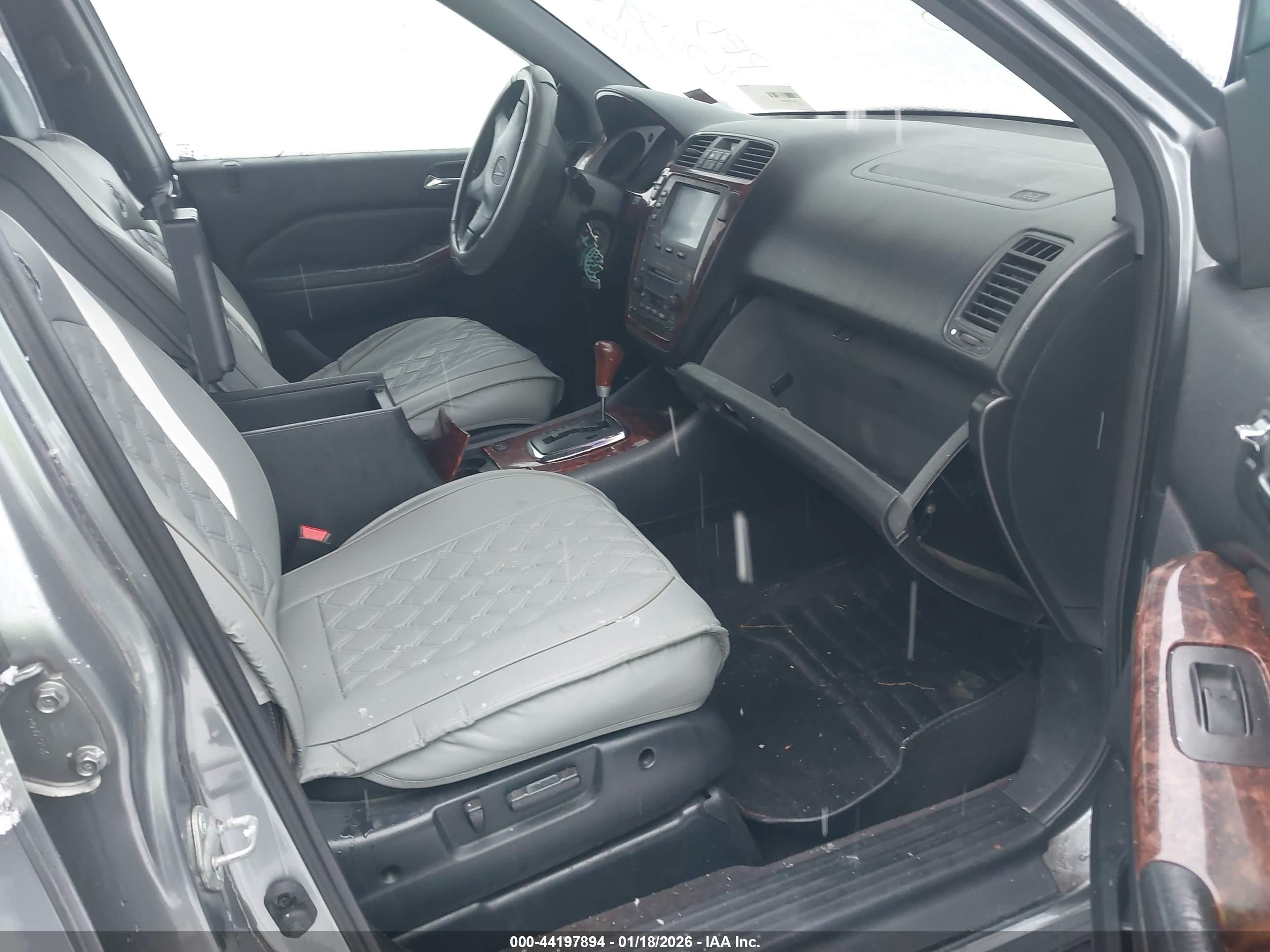 ACURA MDX image 5