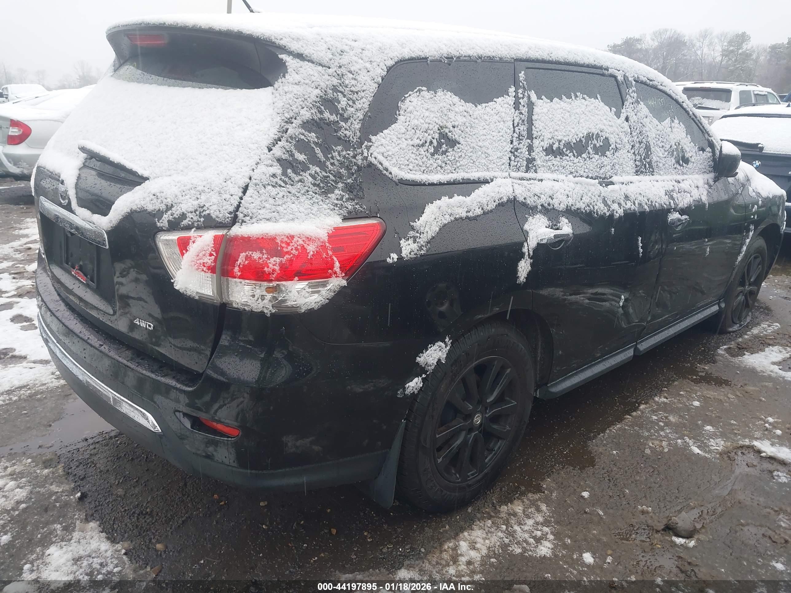 NISSAN PATHFINDER image 4