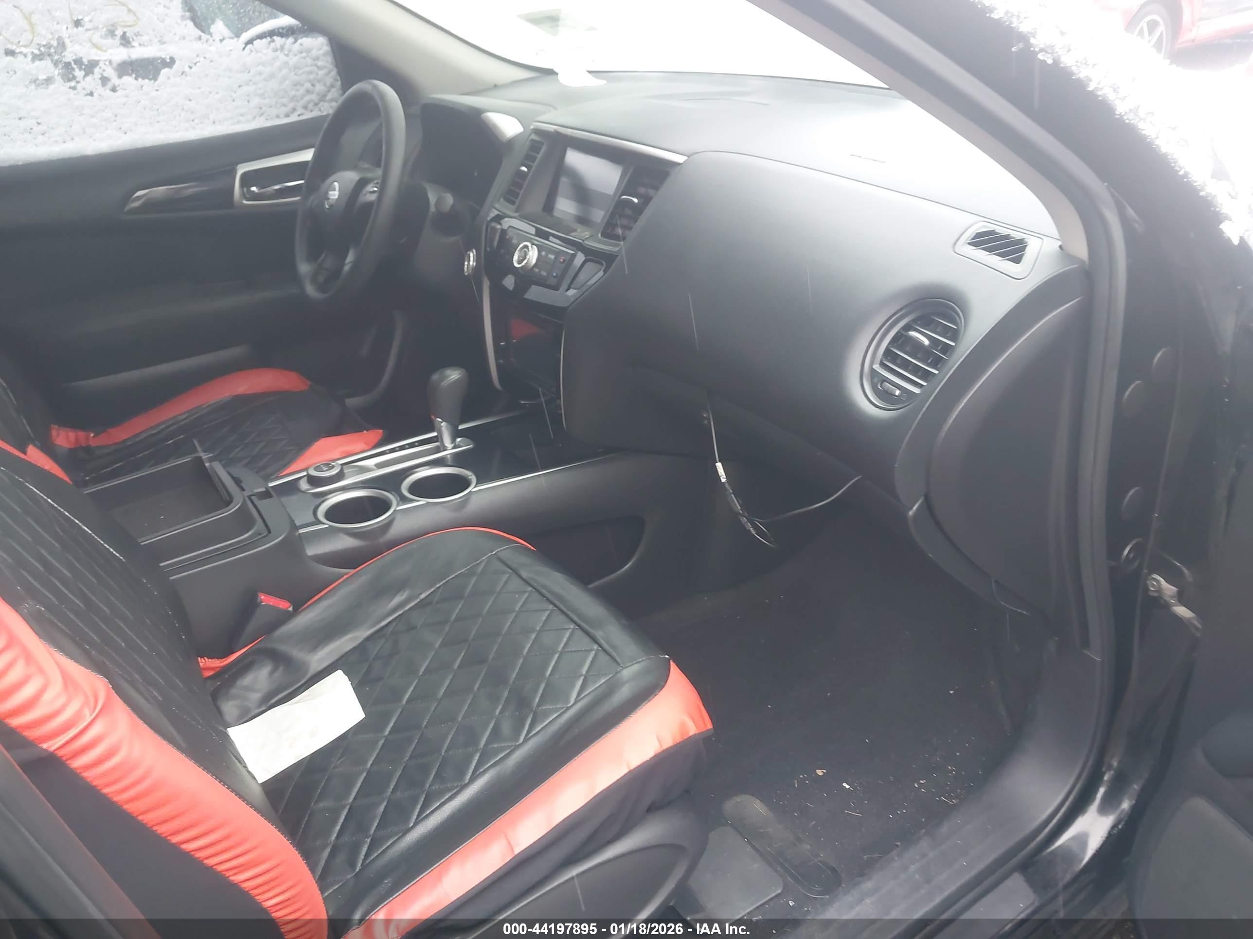 NISSAN PATHFINDER image 5