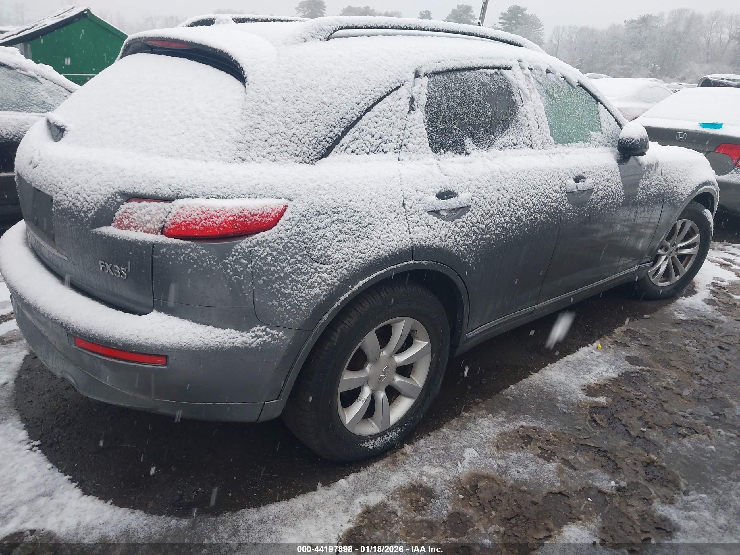 INFINITI FX35 image 4