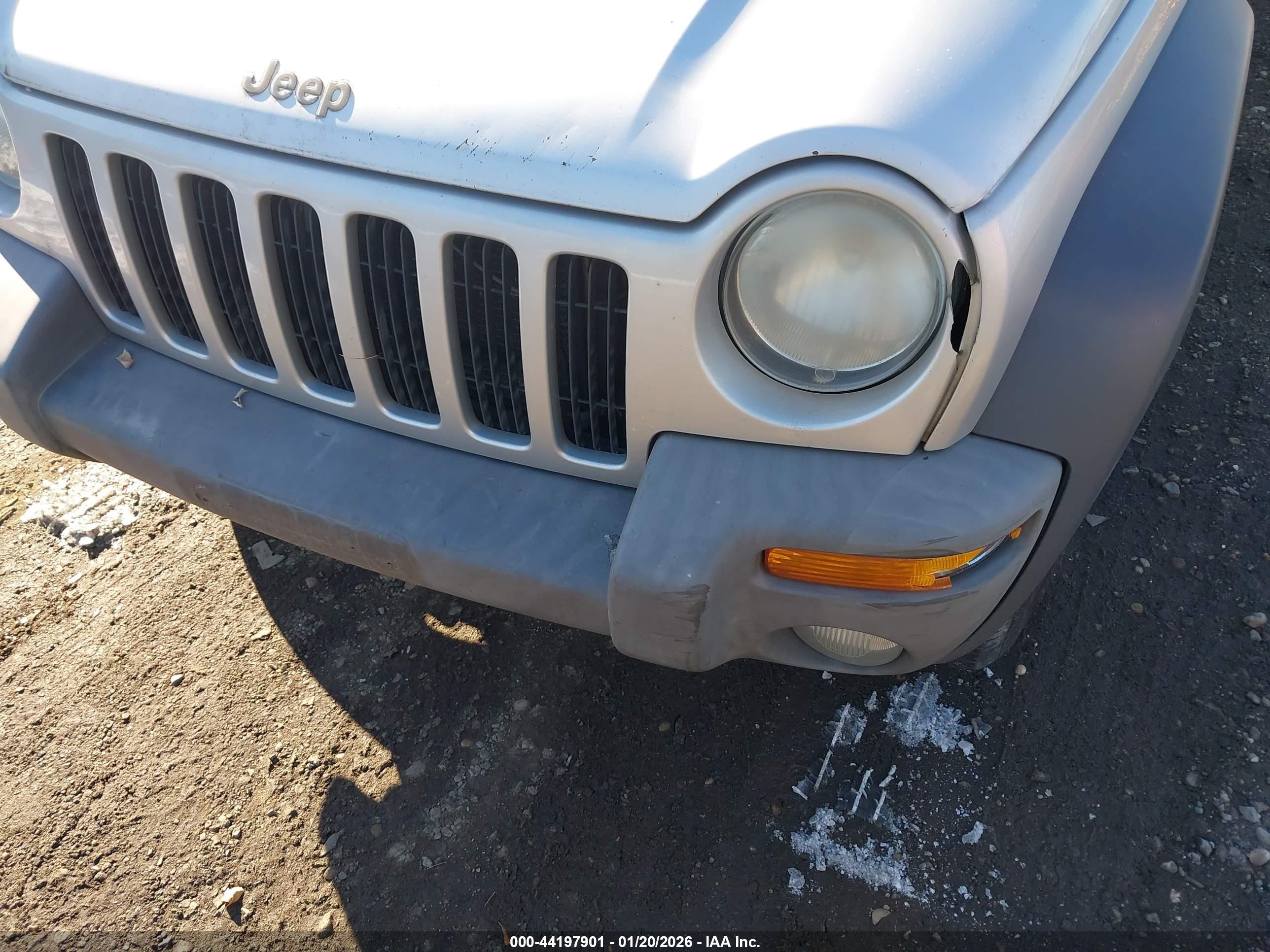 JEEP LIBERTY image 6