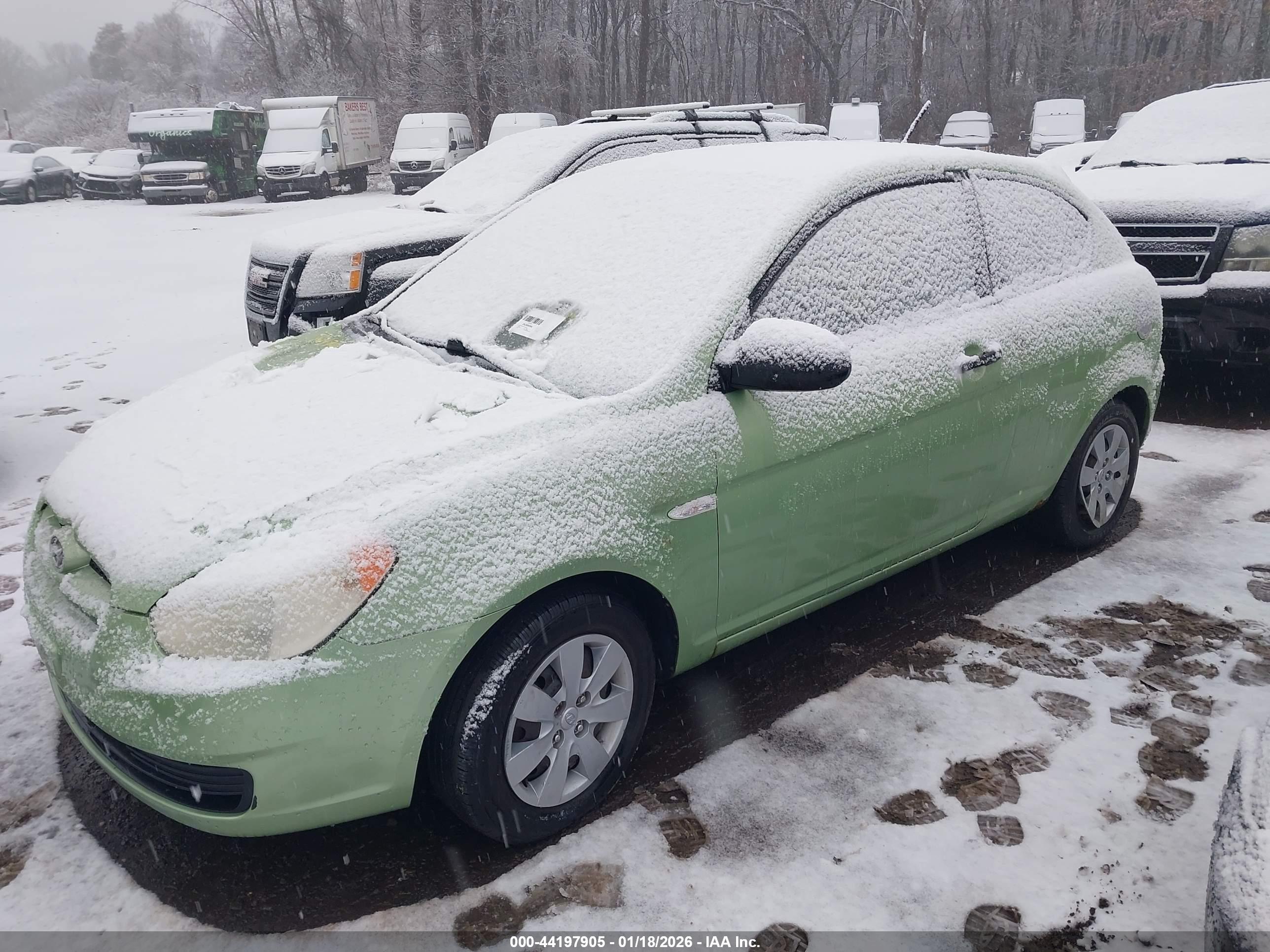 HYUNDAI ACCENT image 6