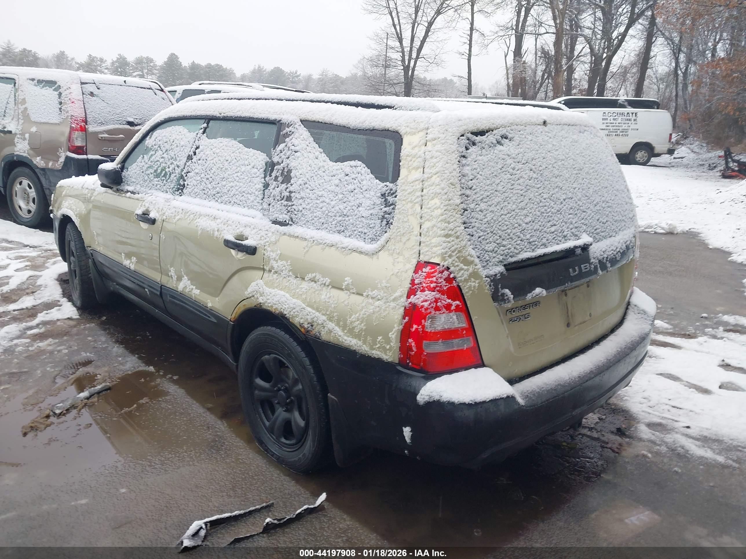 SUBARU FORESTER image 3