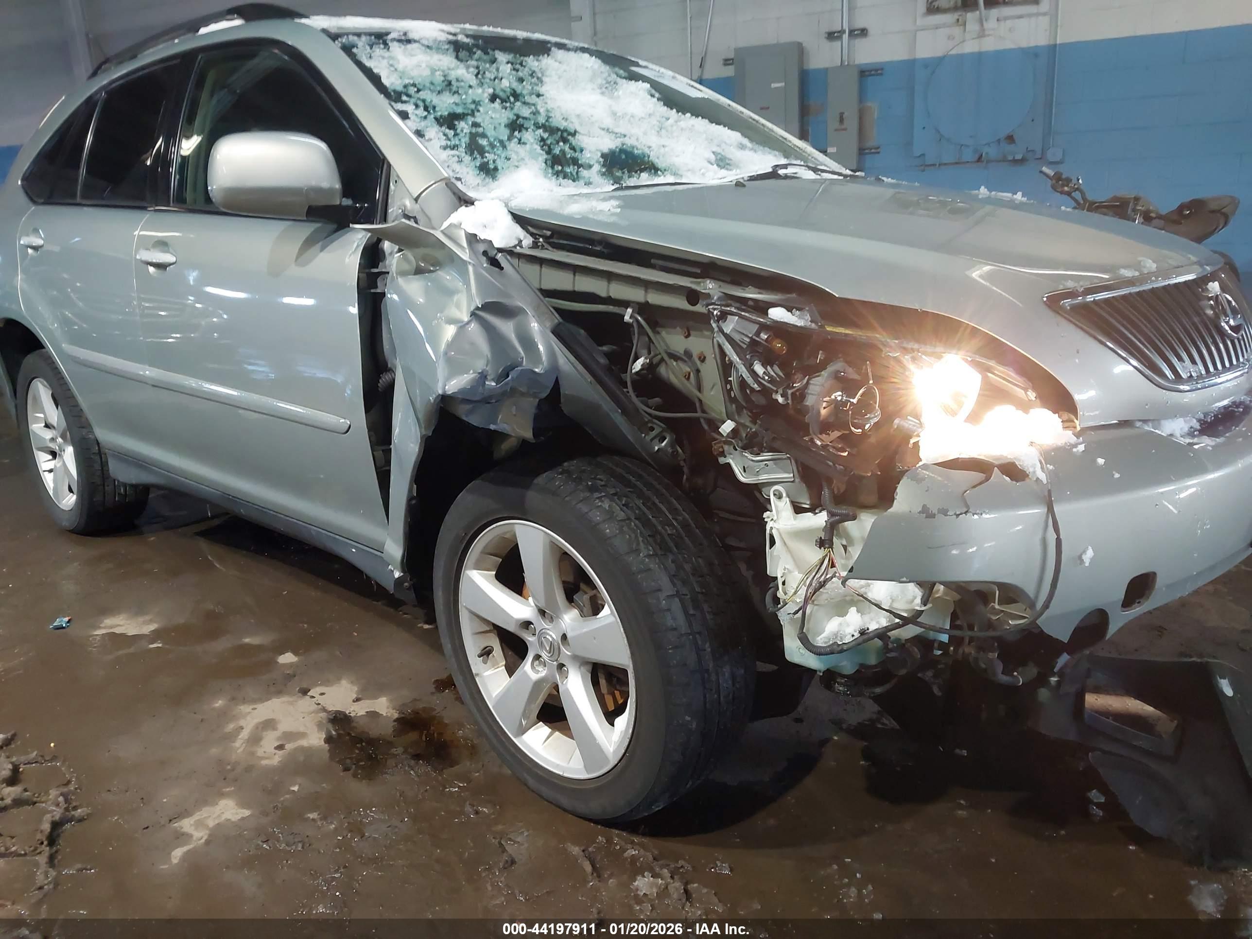 LEXUS RX image 6