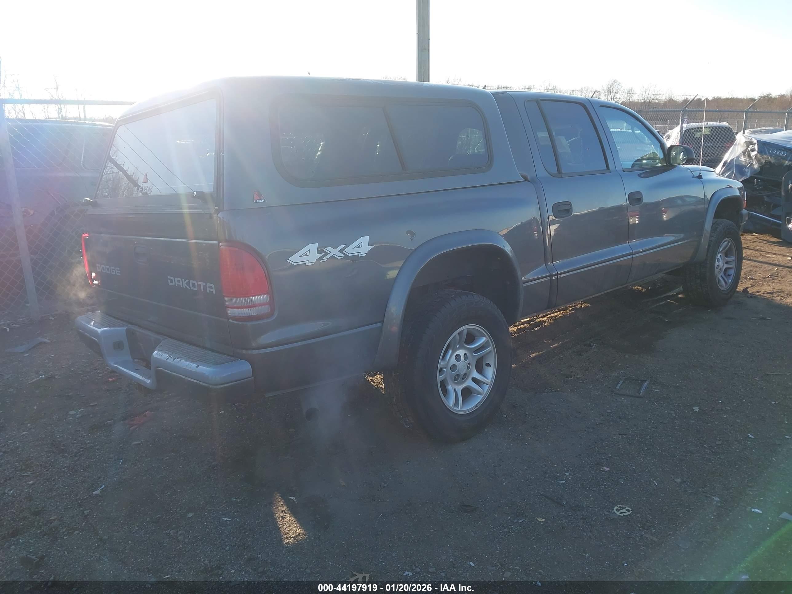 DODGE DAKOTA image 4