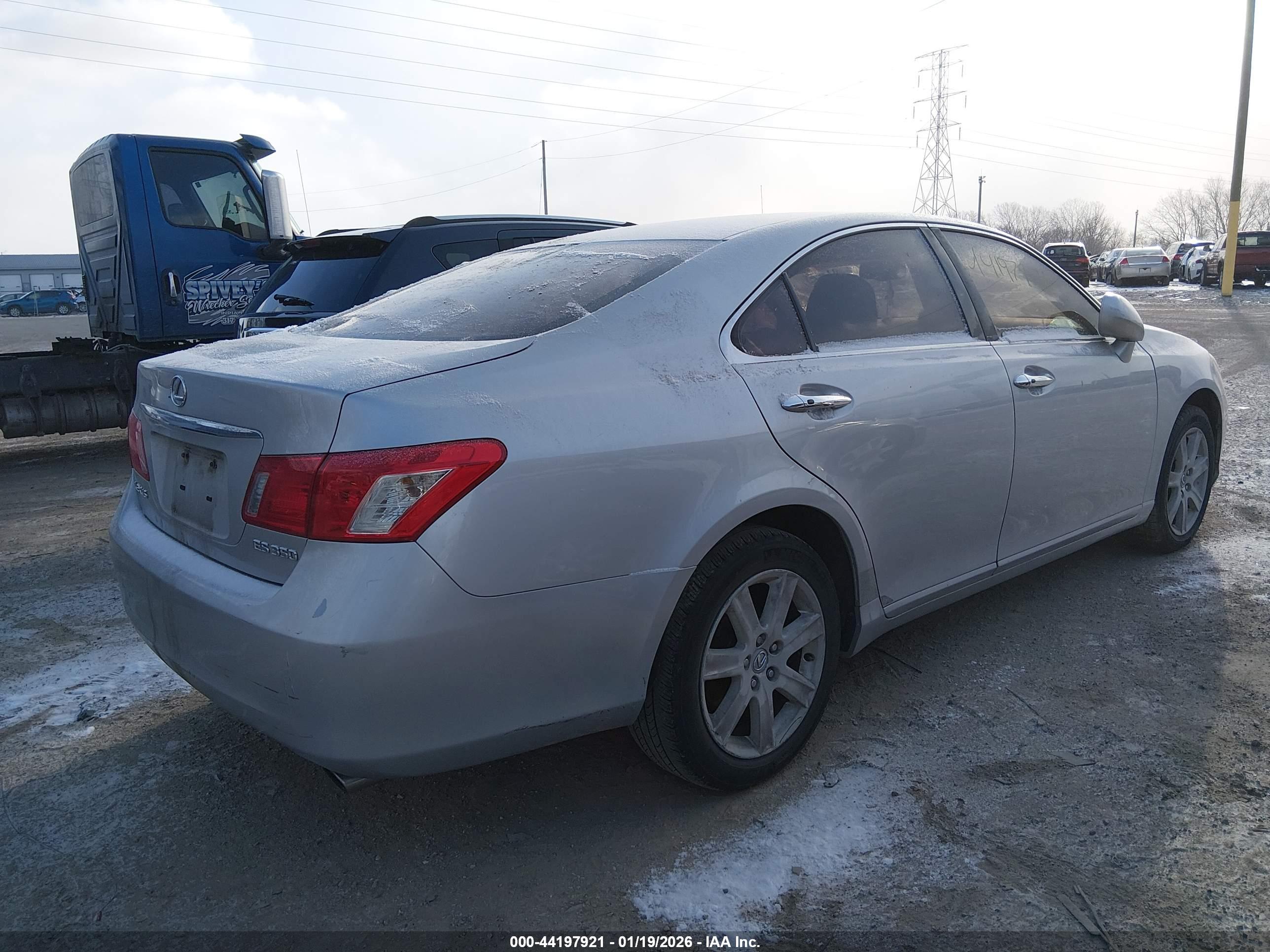 LEXUS ES image 4