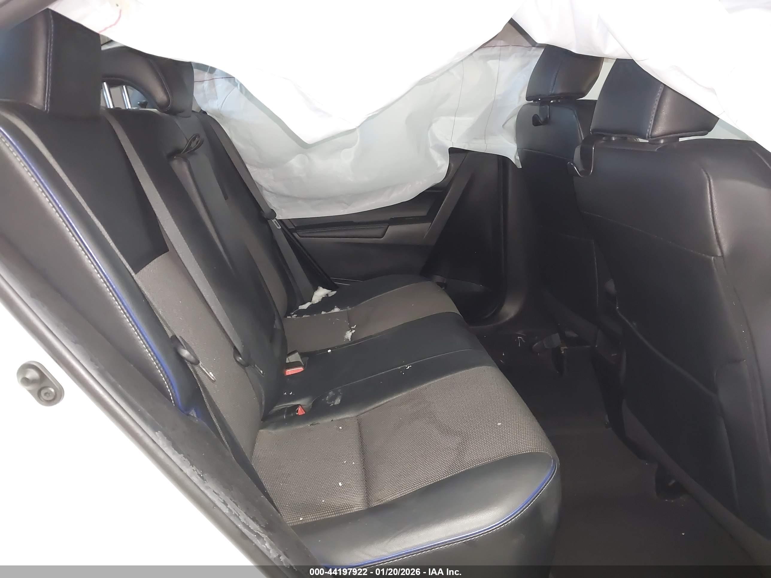 TOYOTA COROLLA image 8