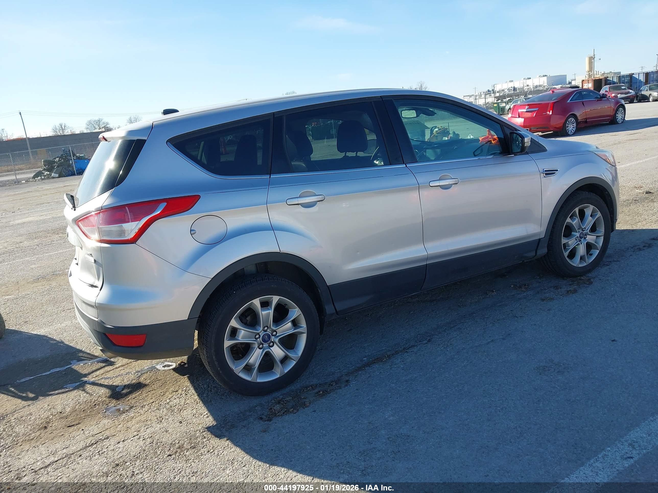 FORD ESCAPE image 4