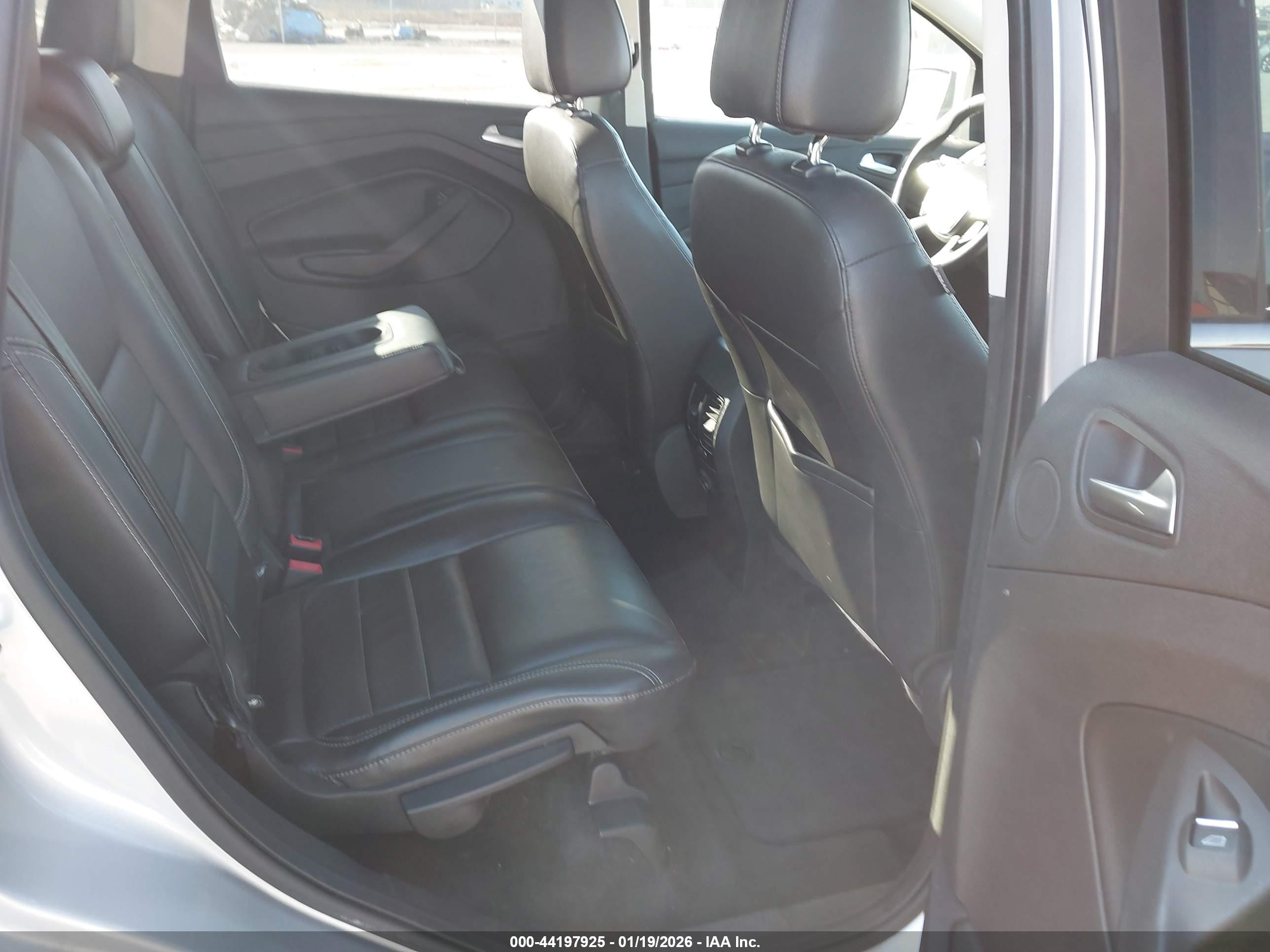 FORD ESCAPE image 8