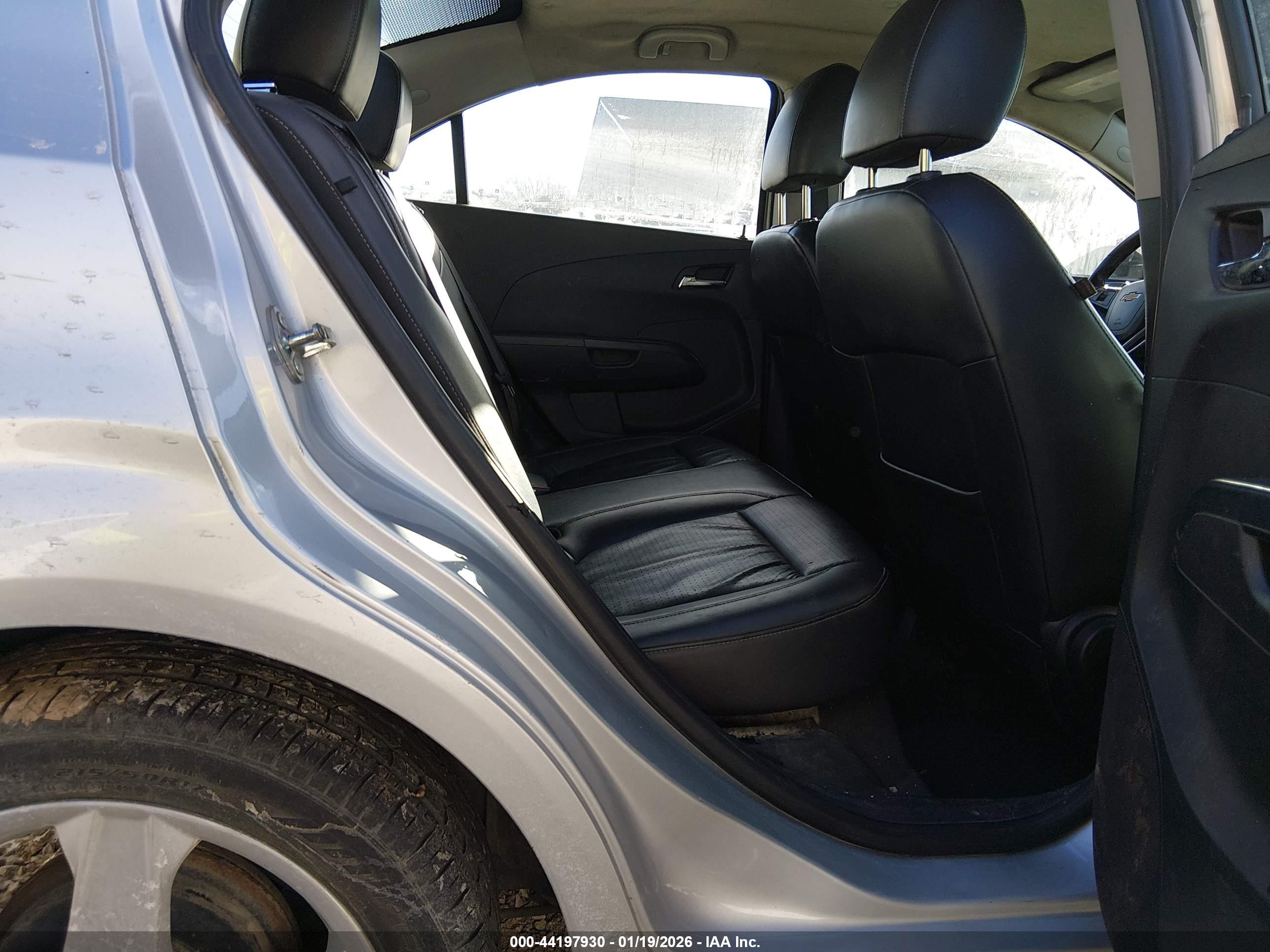 CHEVROLET SONIC image 8