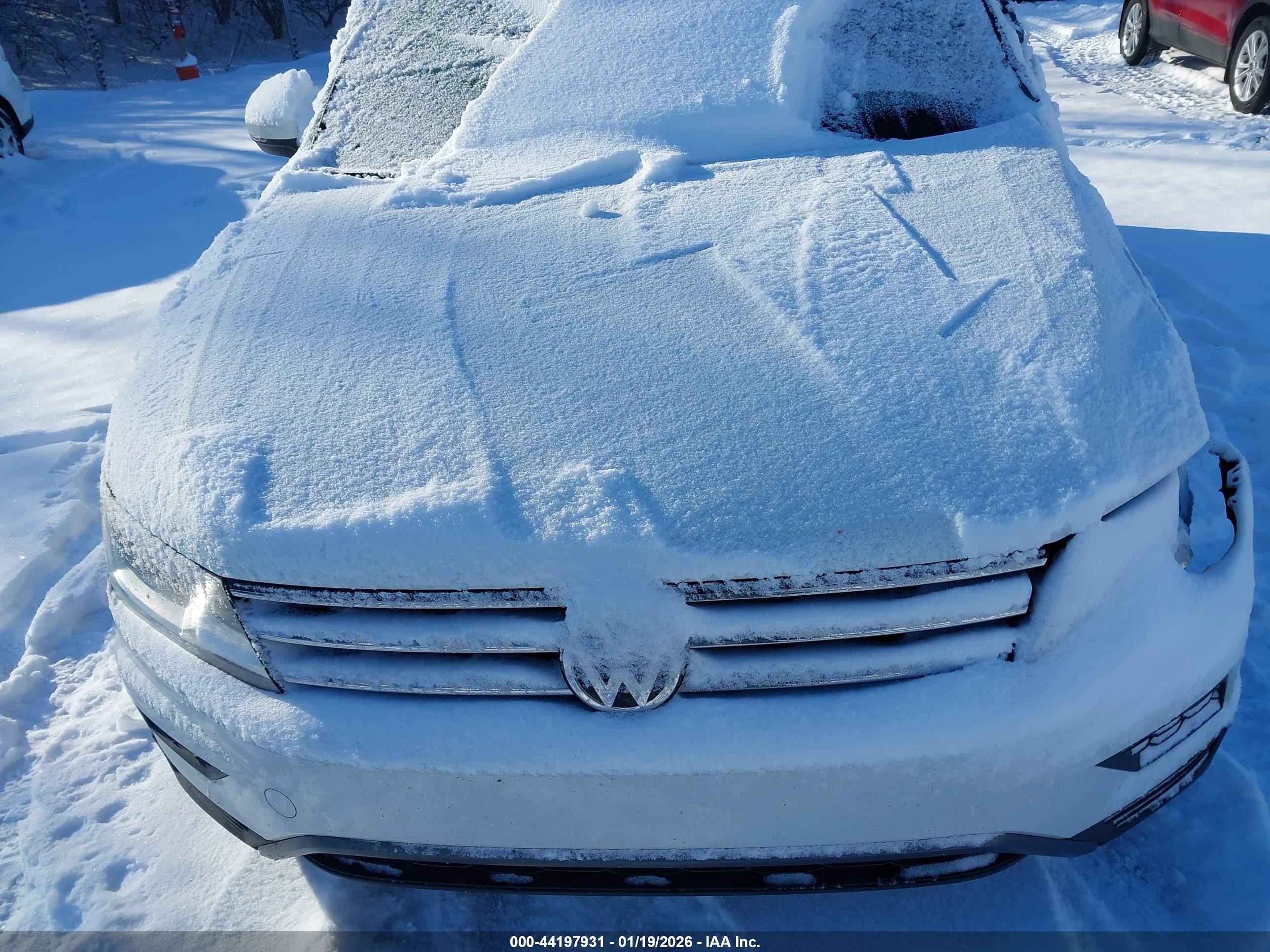 VOLKSWAGEN TIGUAN image 10