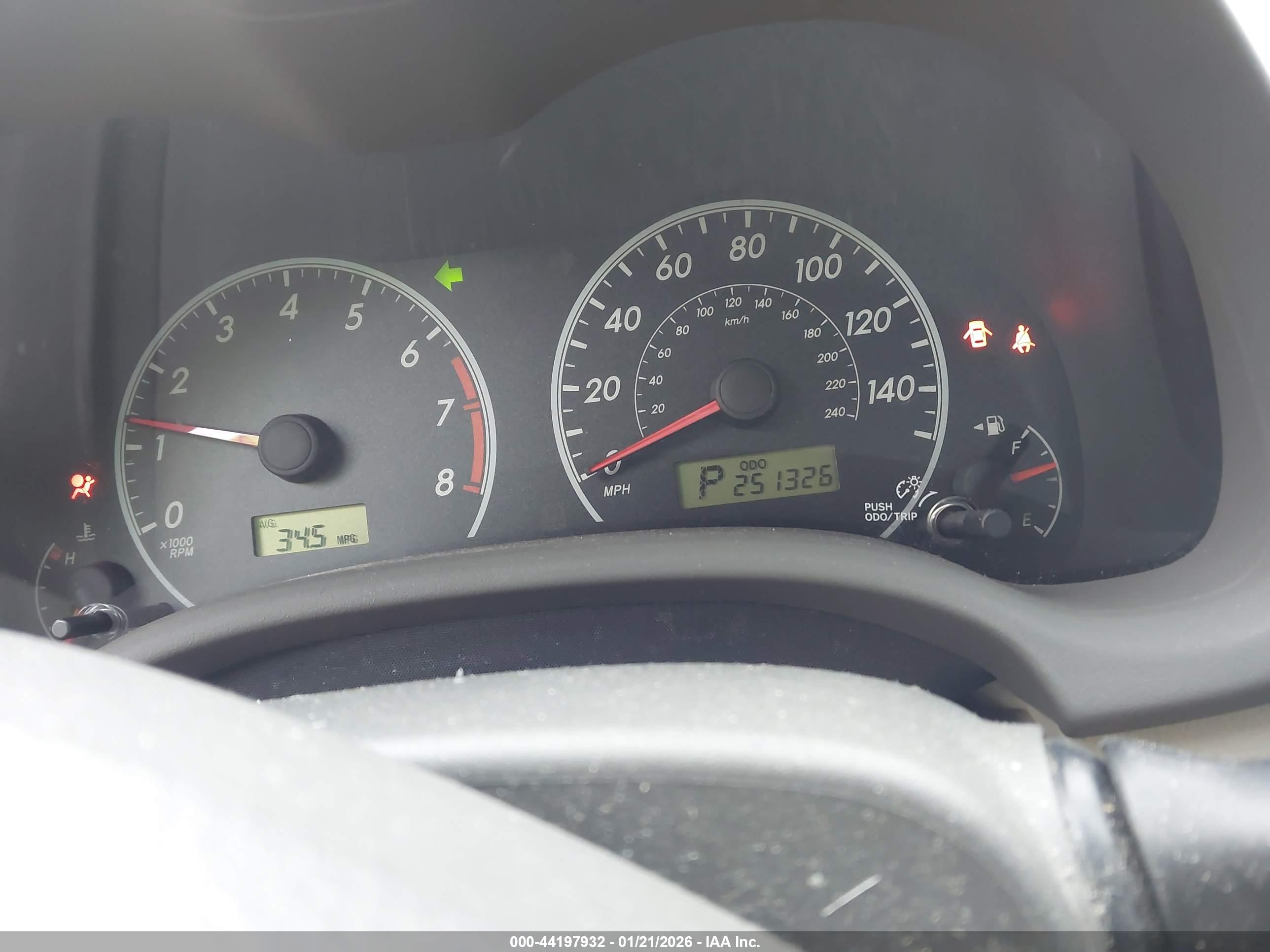 TOYOTA COROLLA image 7