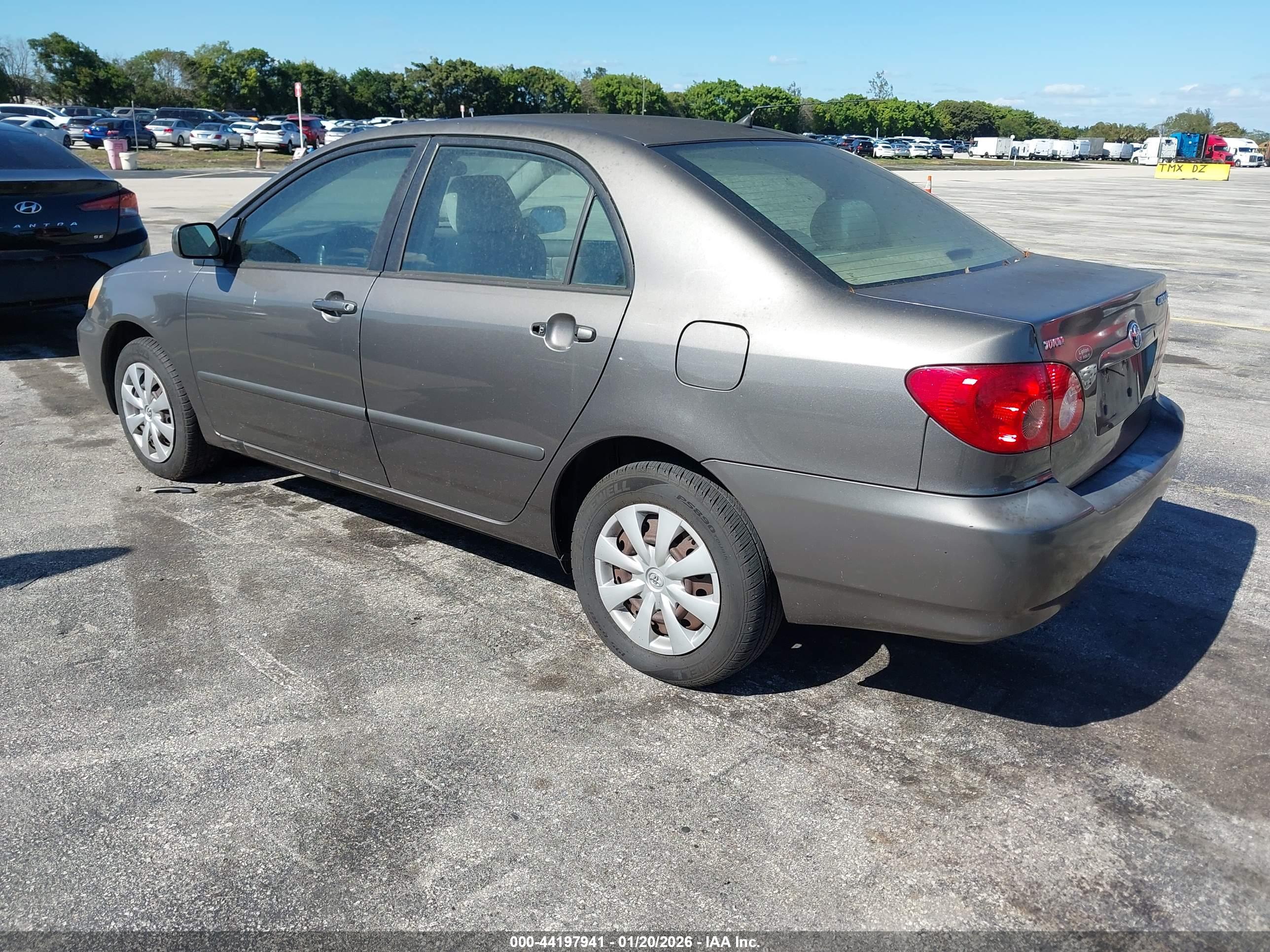 TOYOTA COROLLA image 3