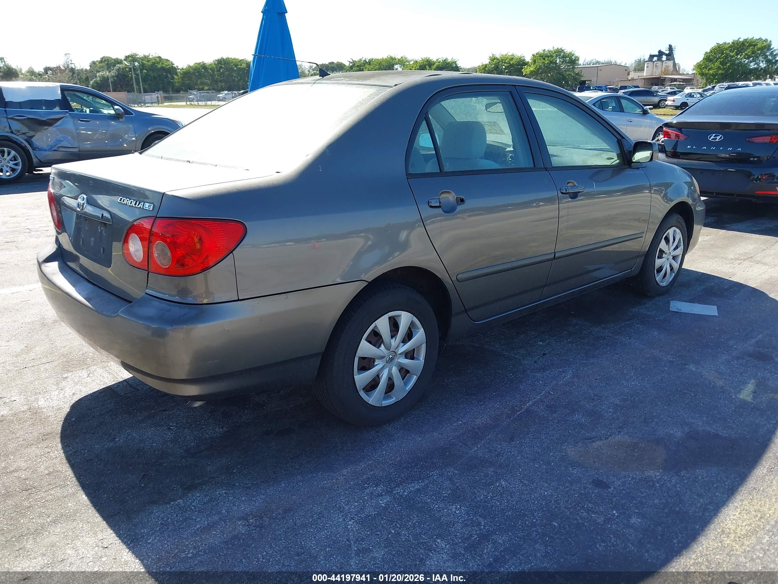 TOYOTA COROLLA image 4