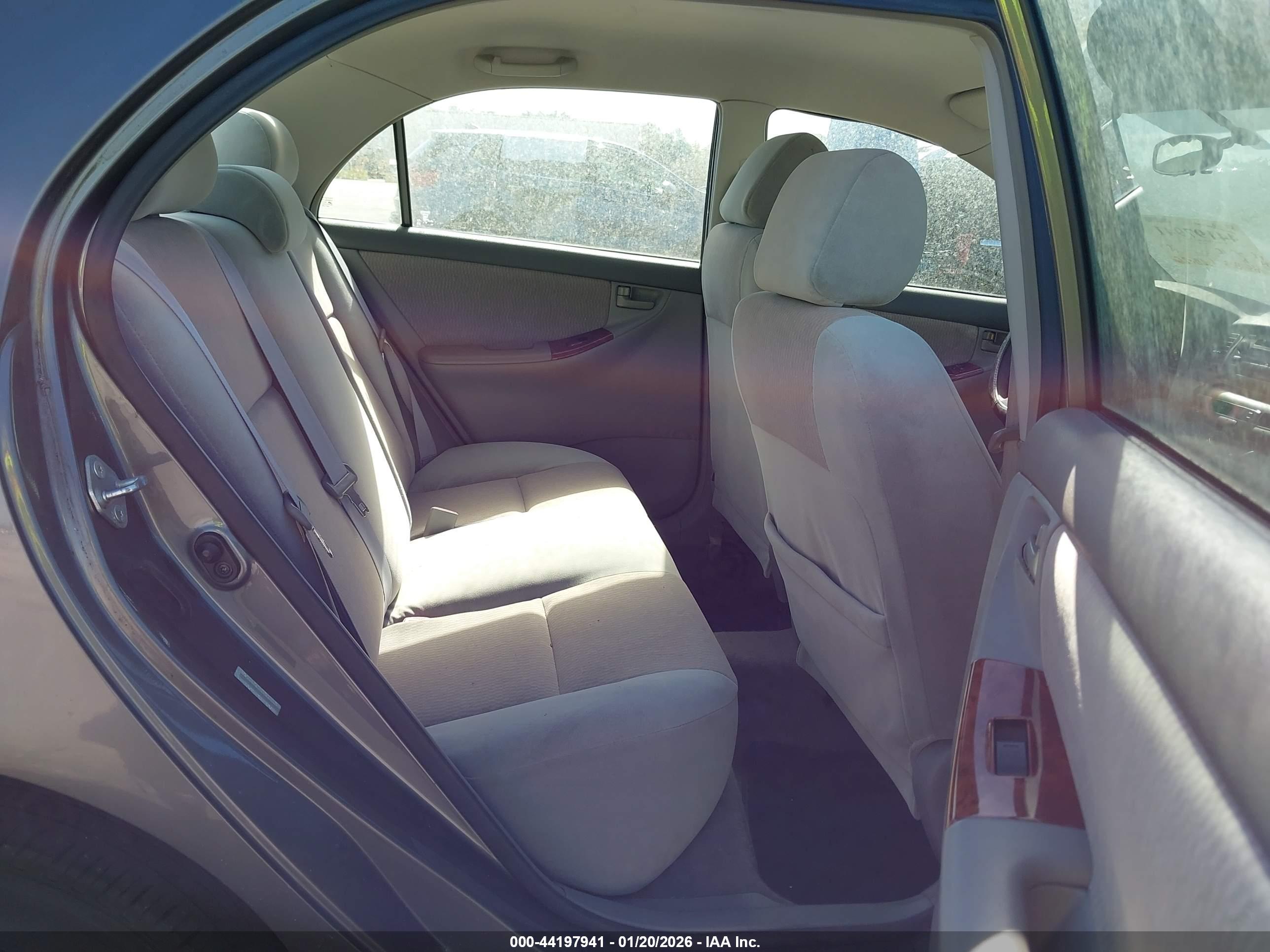 TOYOTA COROLLA image 8