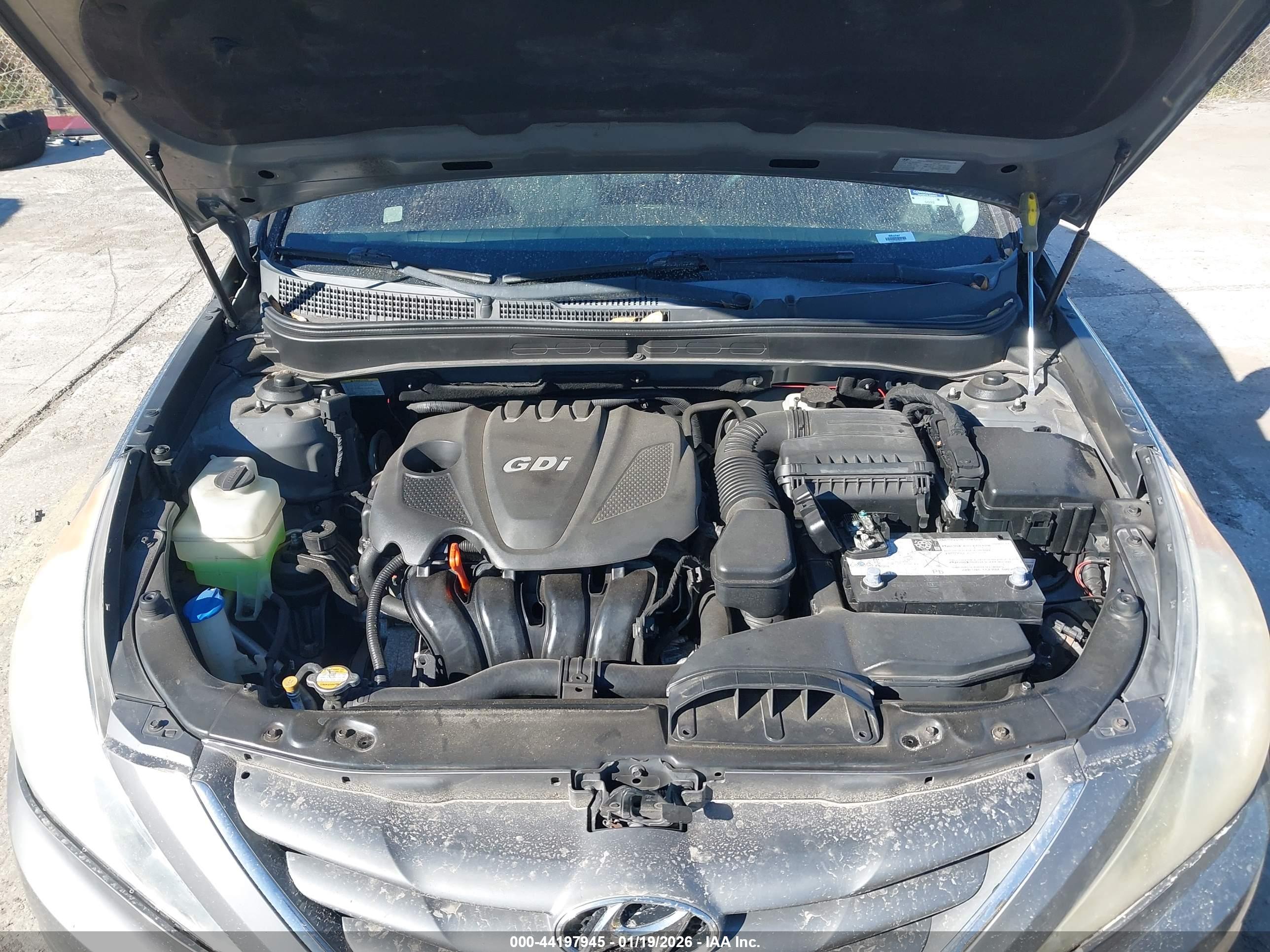 HYUNDAI SONATA image 10