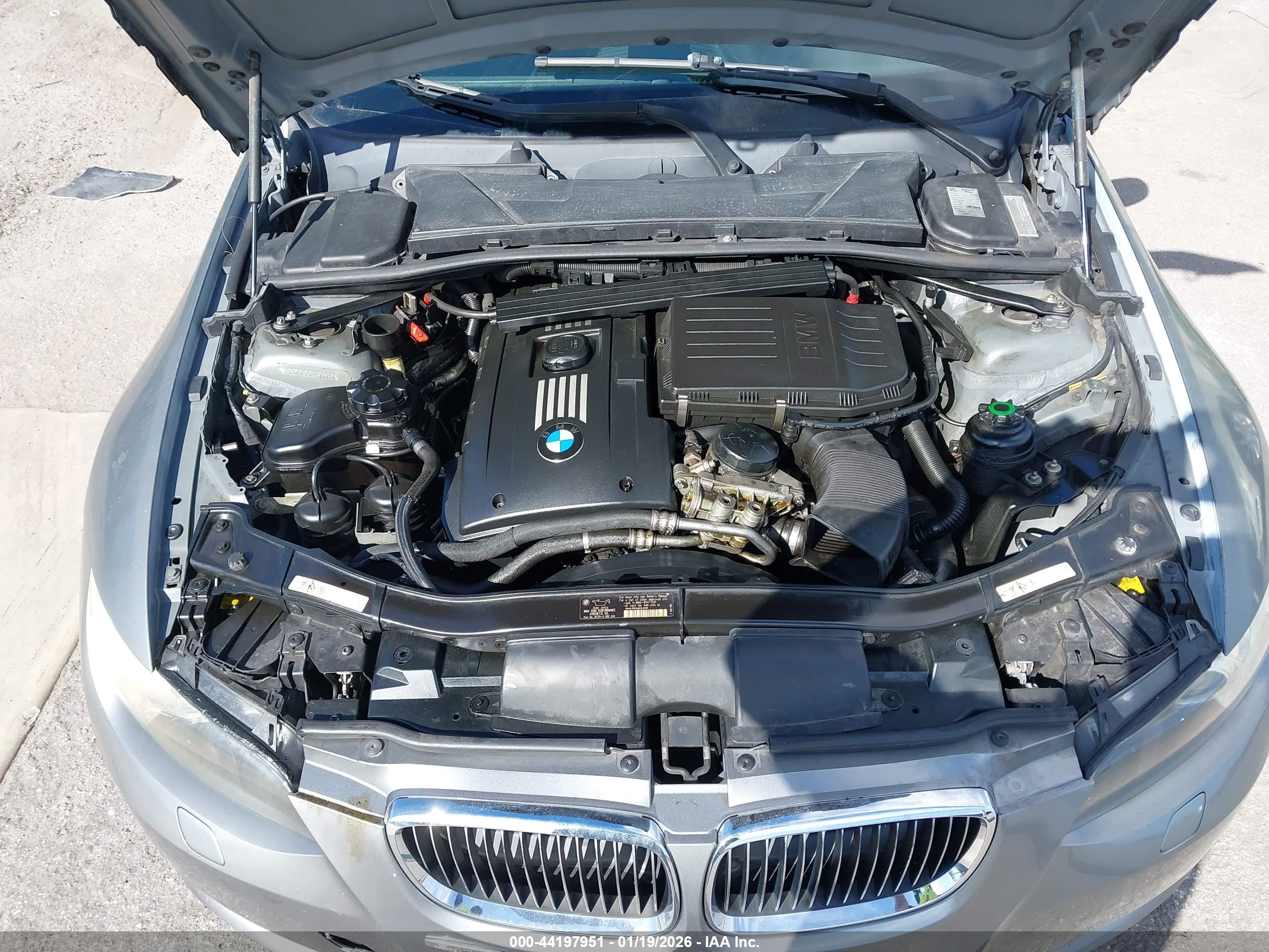 BMW 335I image 10