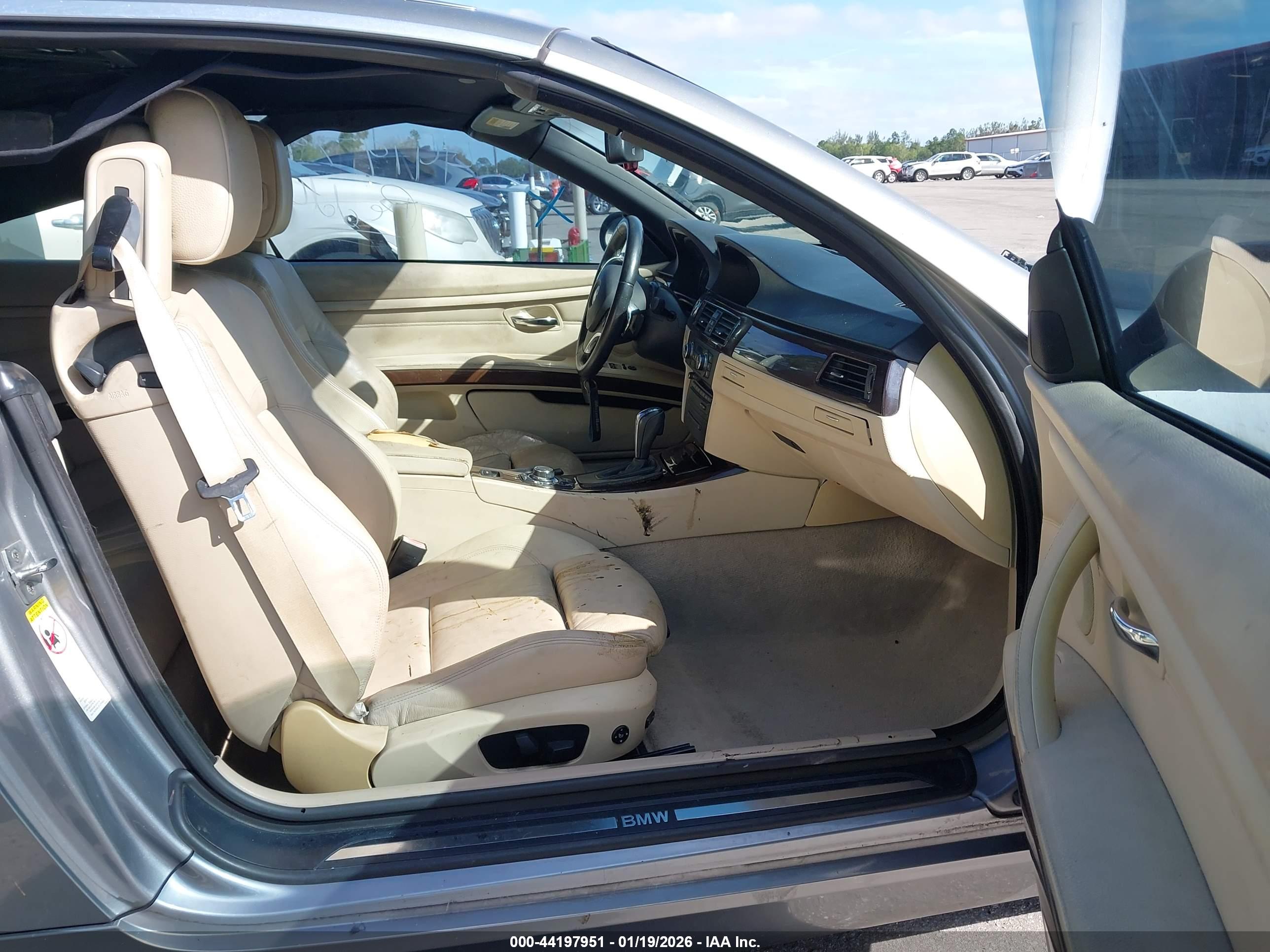 BMW 335I image 5