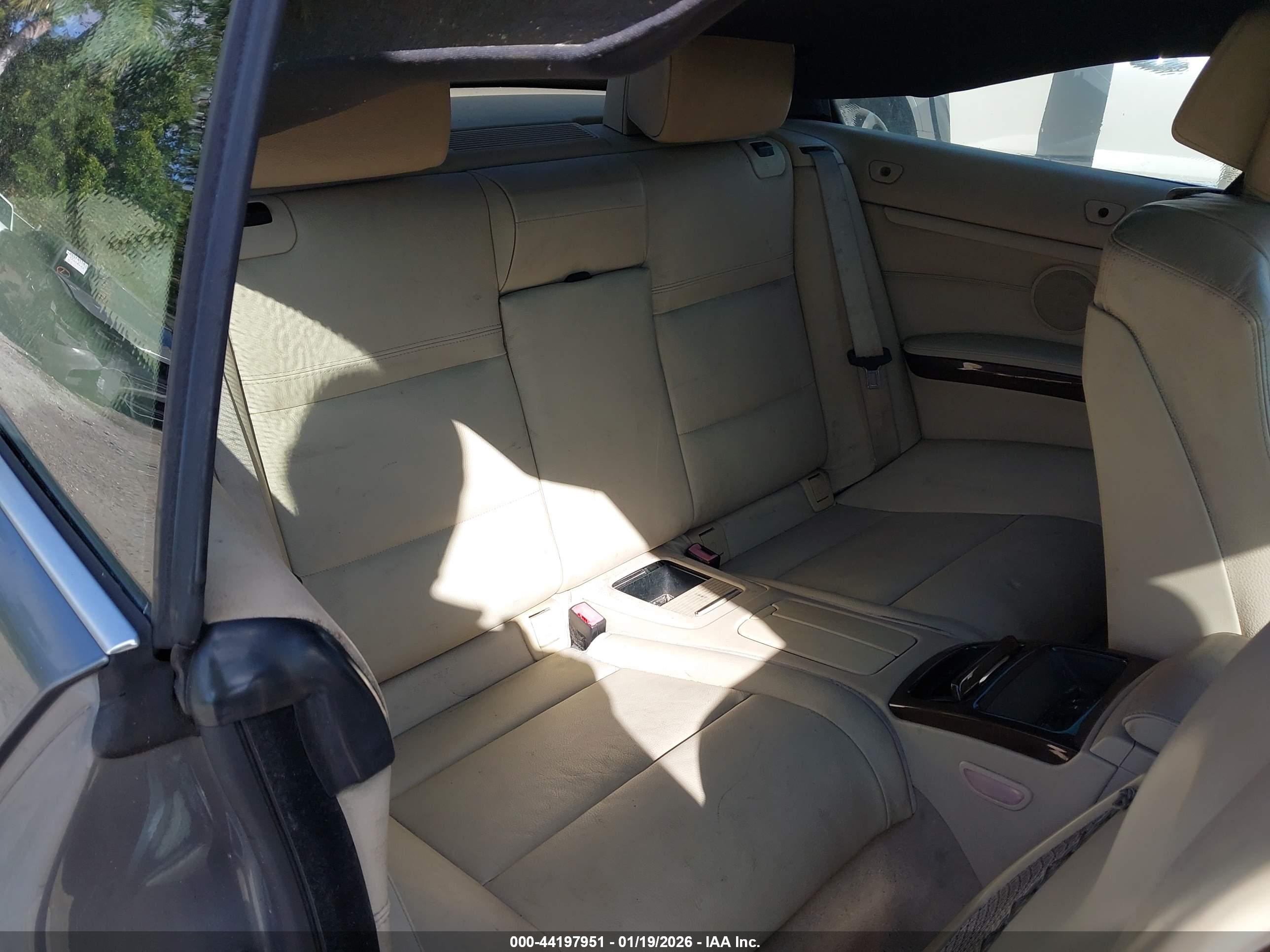 BMW 335I image 8