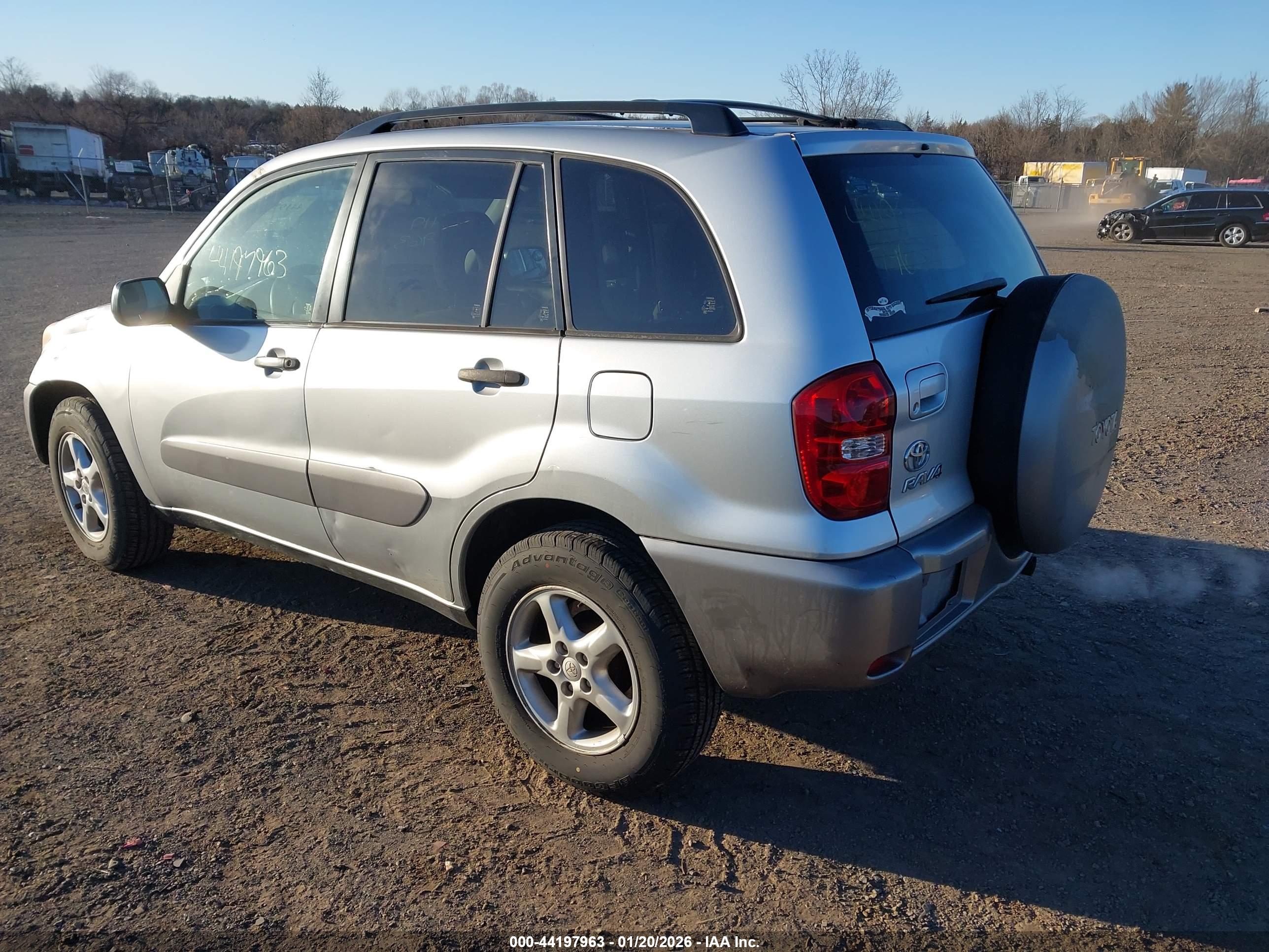 TOYOTA RAV4 image 3