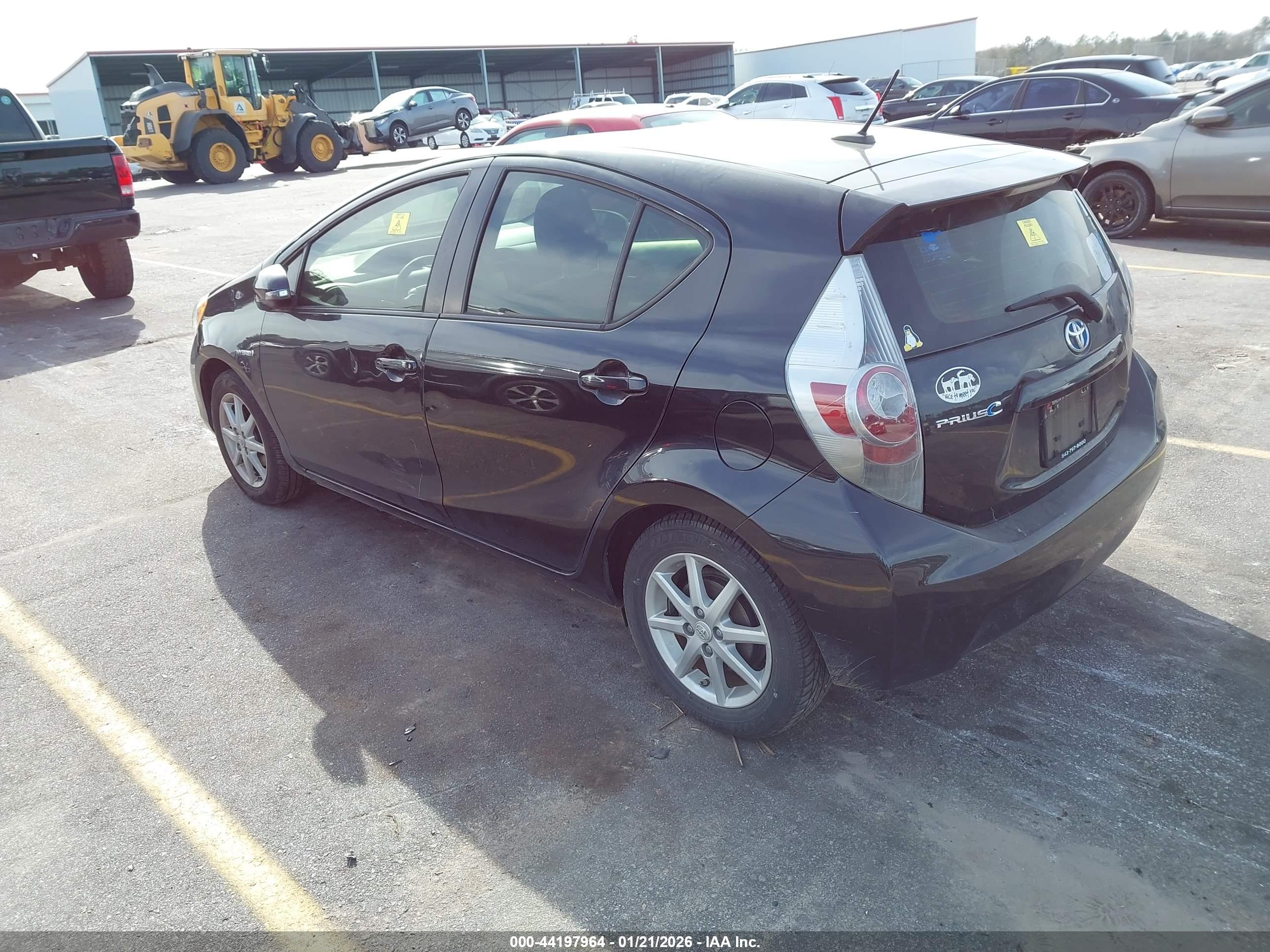 TOYOTA PRIUS image 3