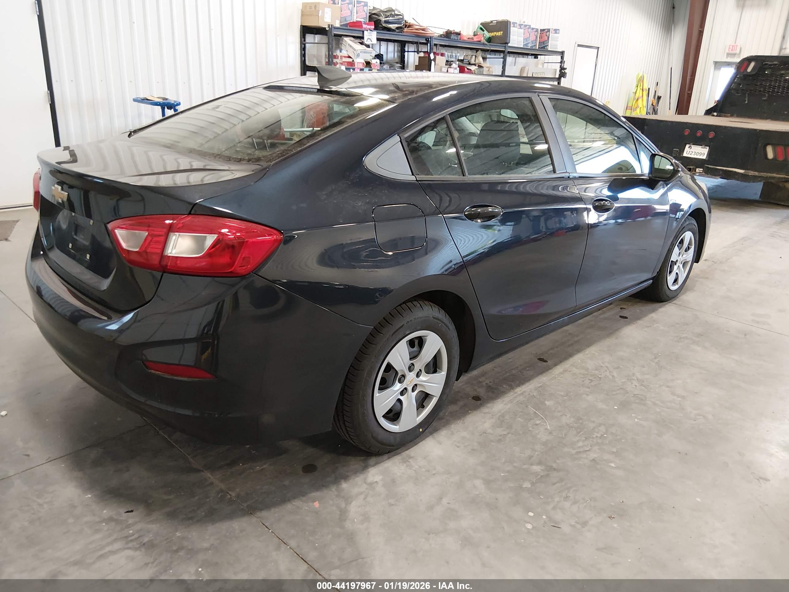 CHEVROLET CRUZE image 4