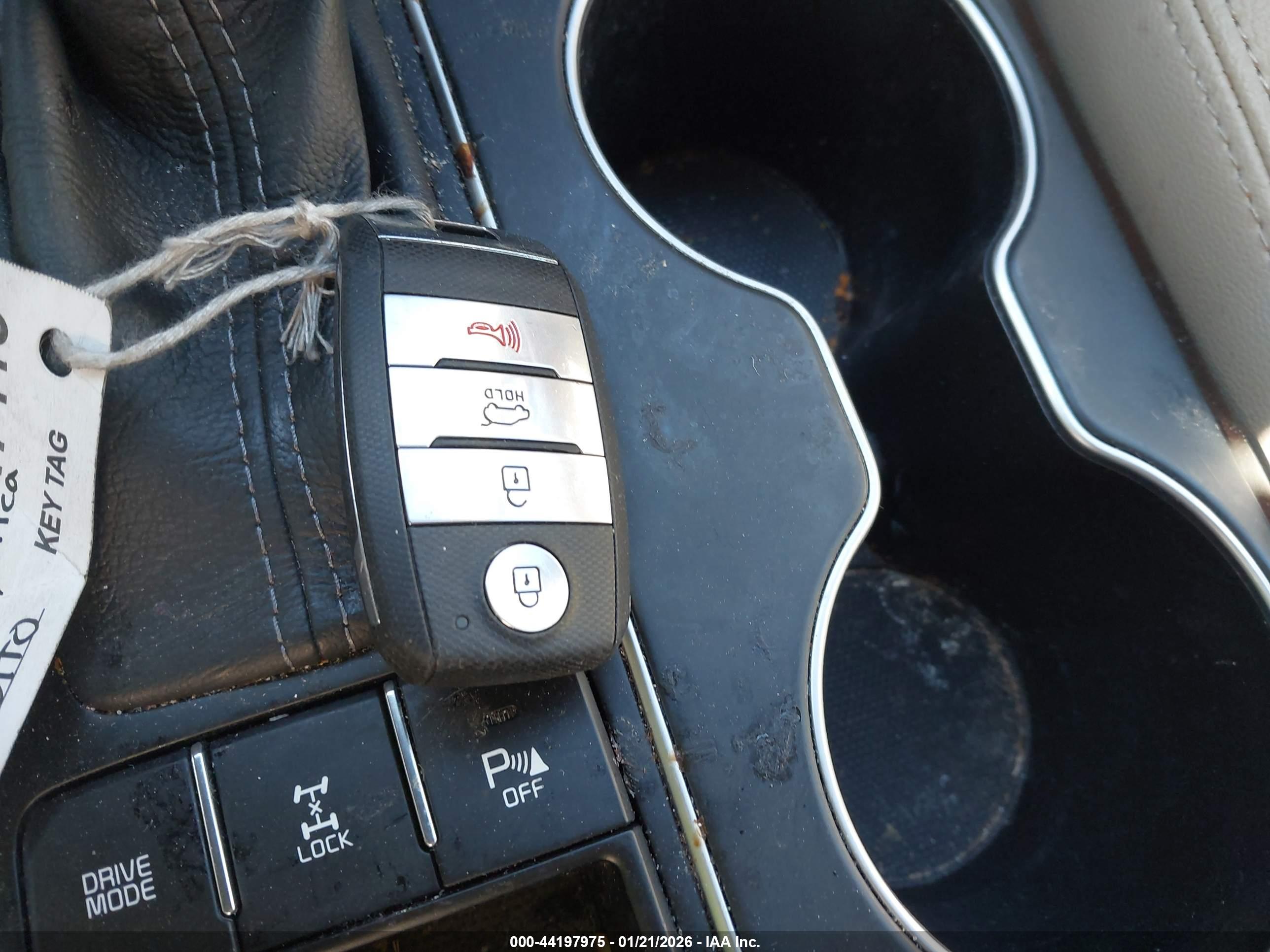 KIA SORENTO image 11