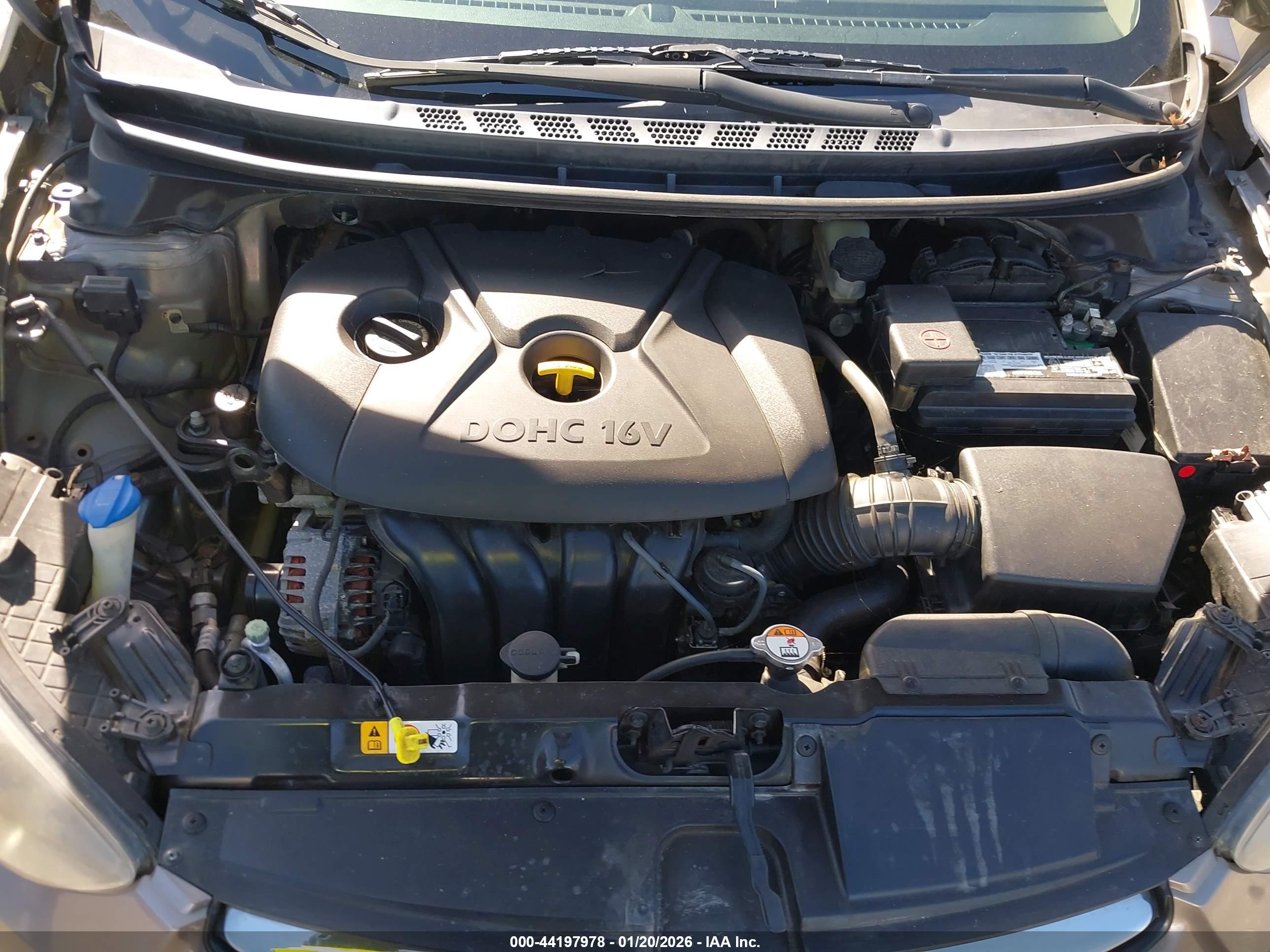 HYUNDAI ELANTRA image 10
