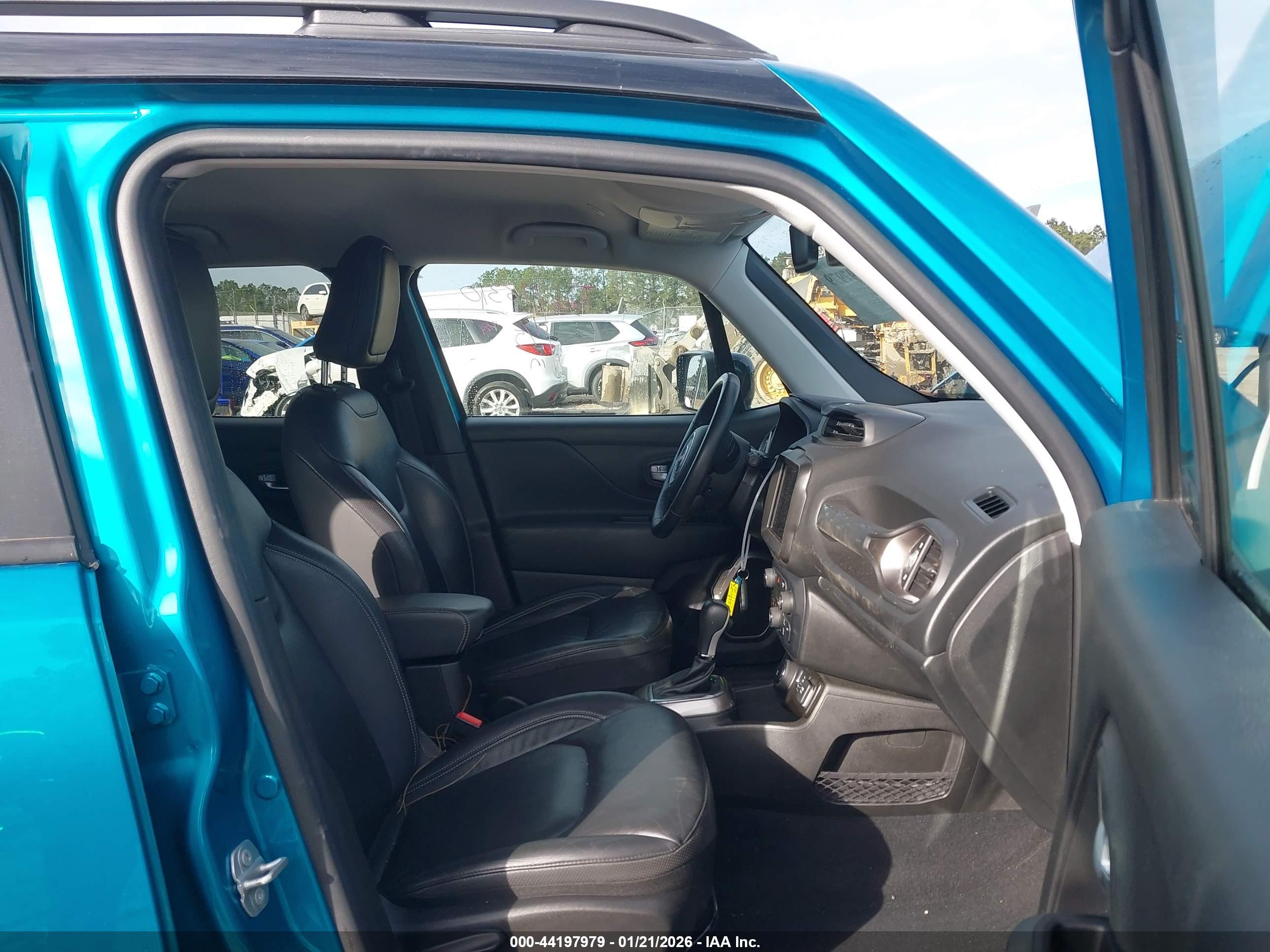 JEEP RENEGADE image 5