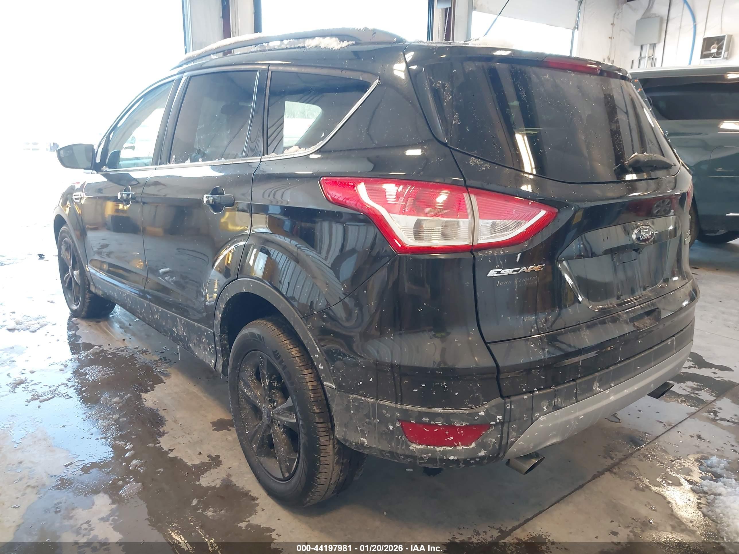 FORD ESCAPE image 3