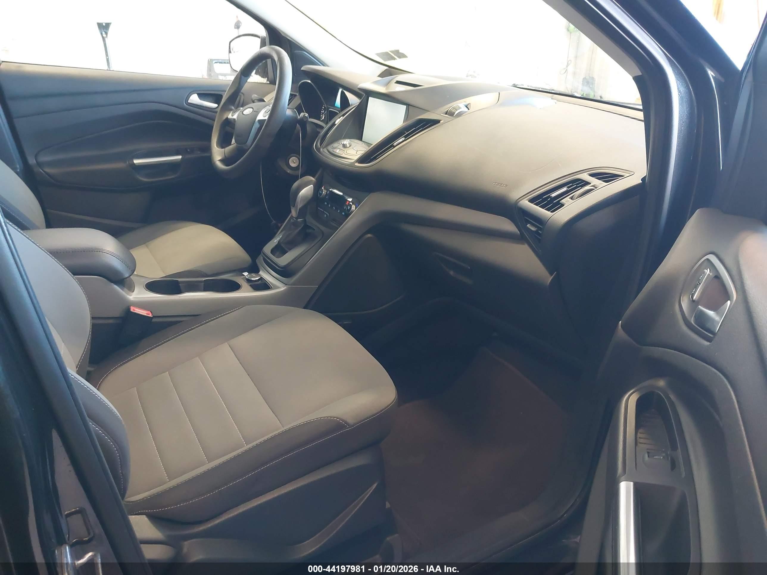 FORD ESCAPE image 5