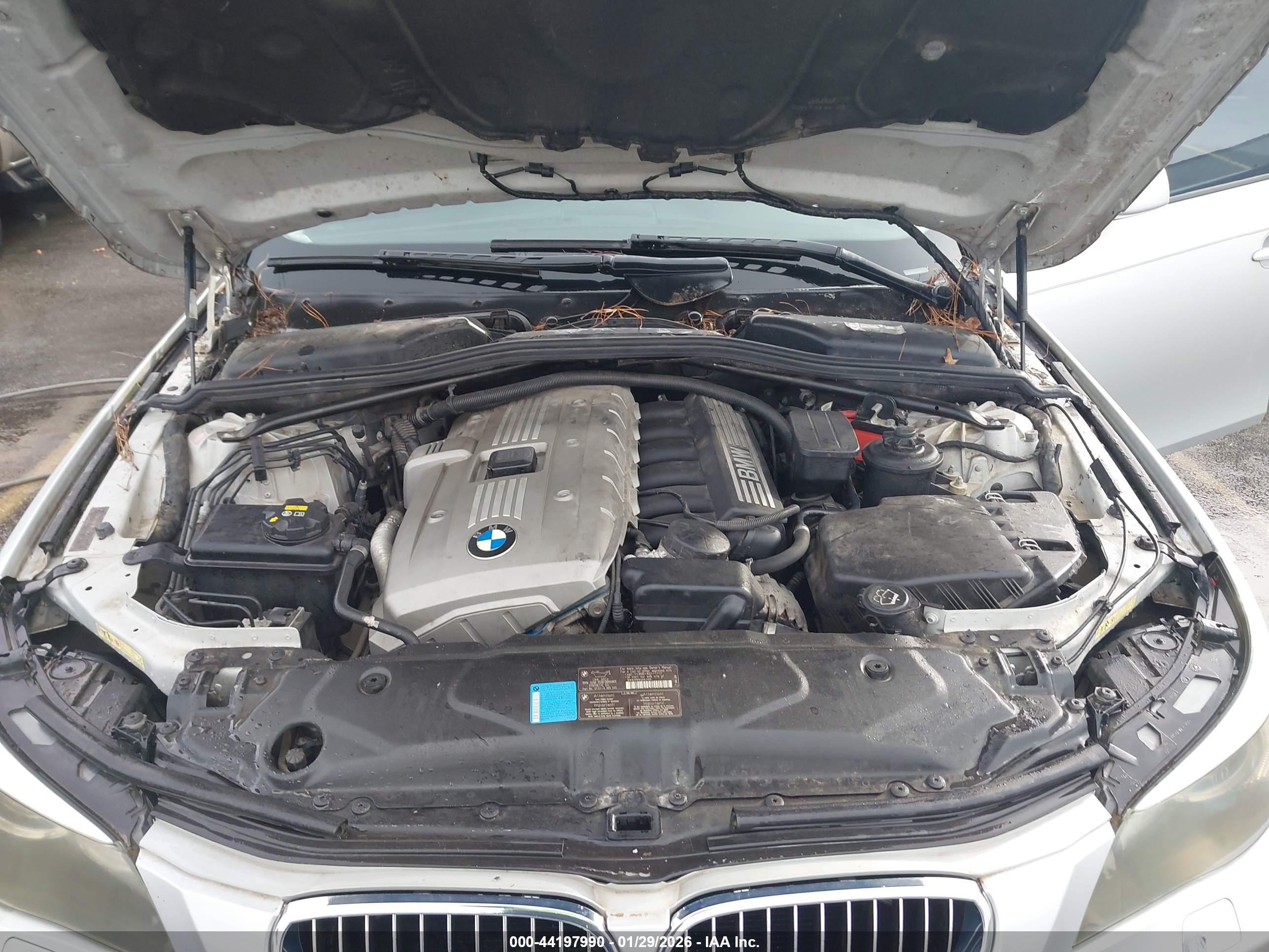 BMW 525I image 10