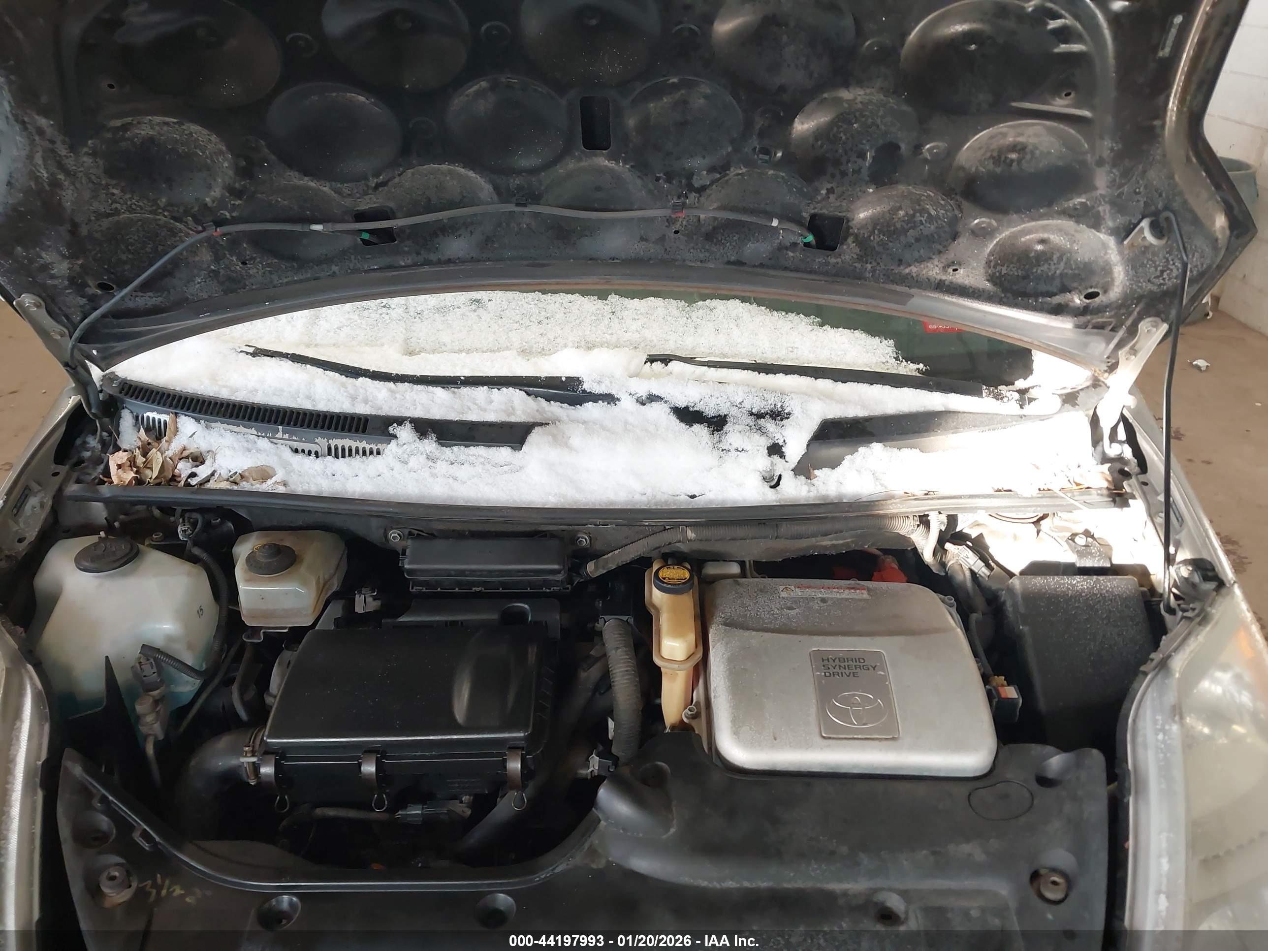 TOYOTA PRIUS image 10