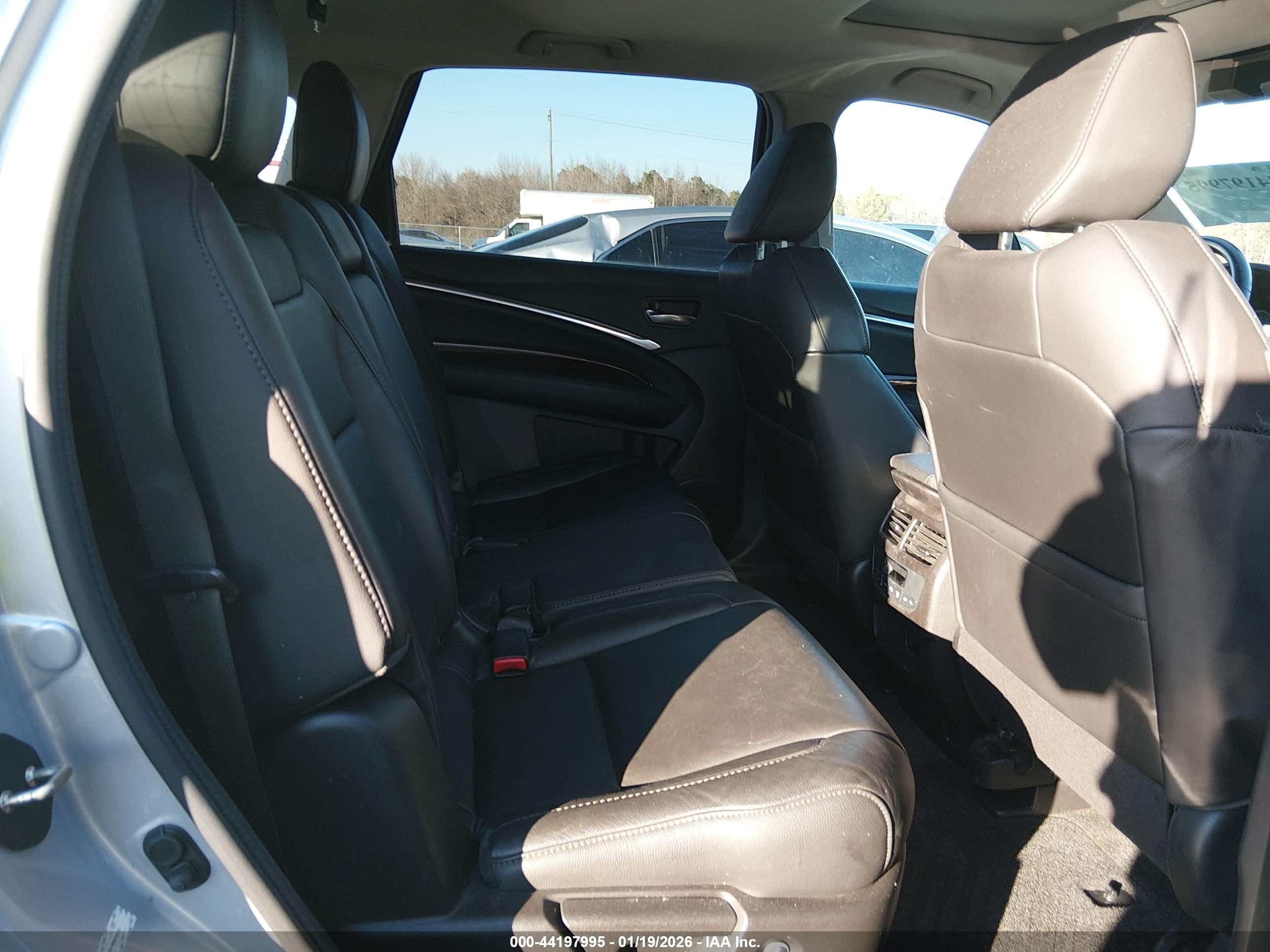 ACURA MDX image 8