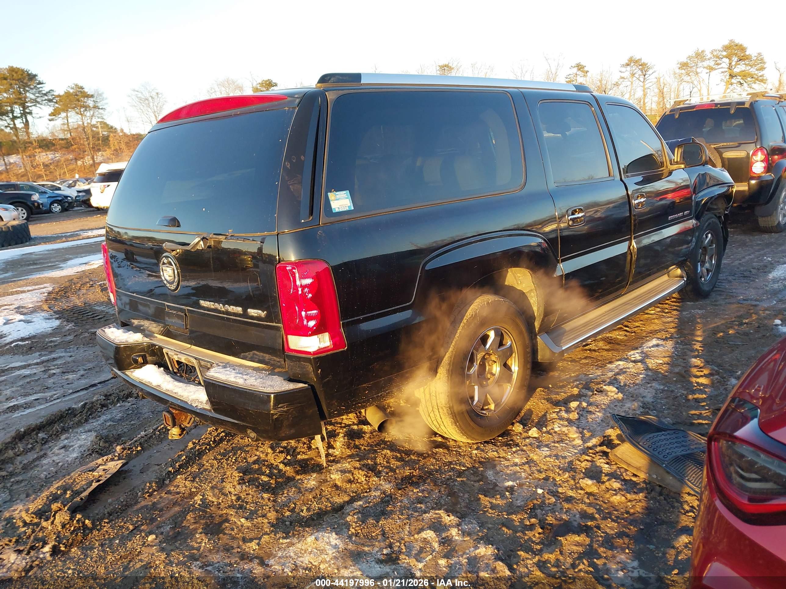 CADILLAC ESCALADE image 4