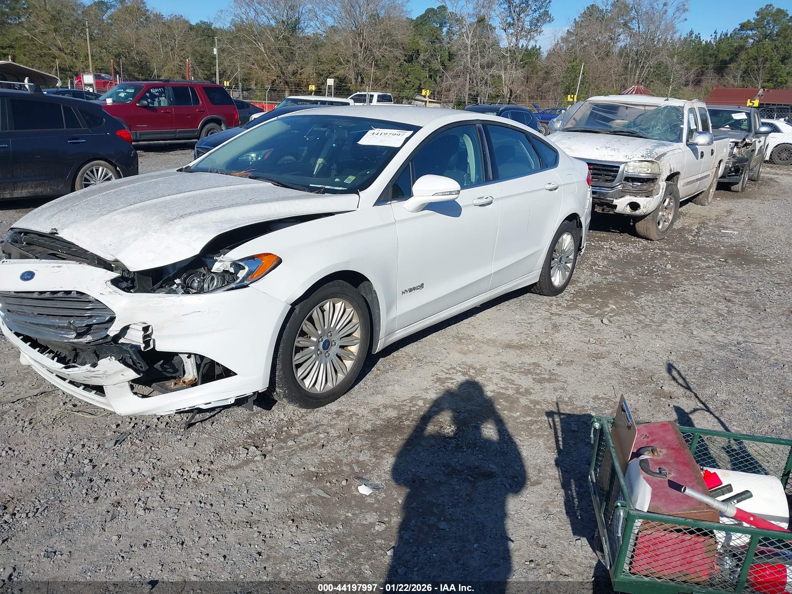 FORD FUSION image 2