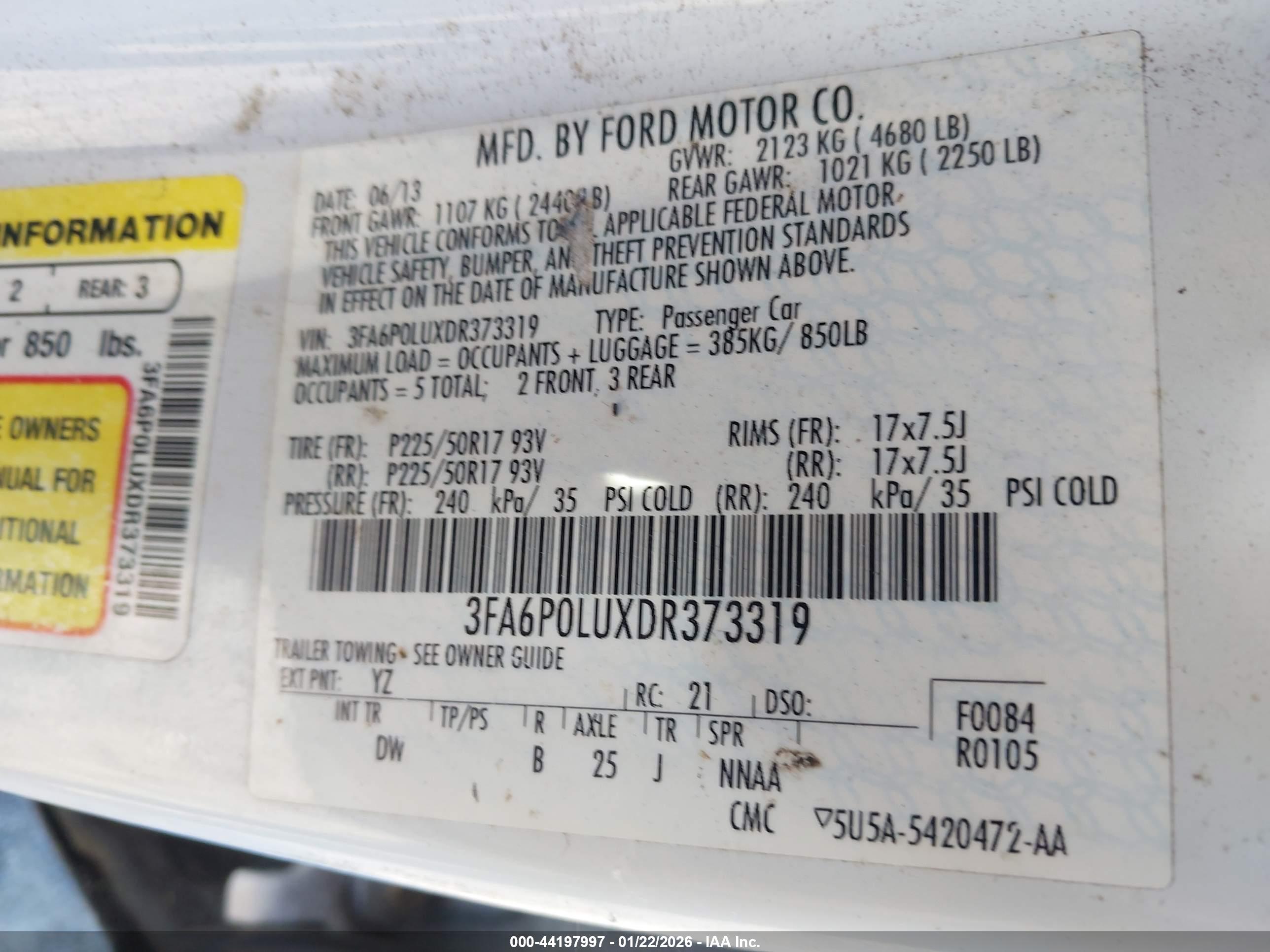 FORD FUSION image 9