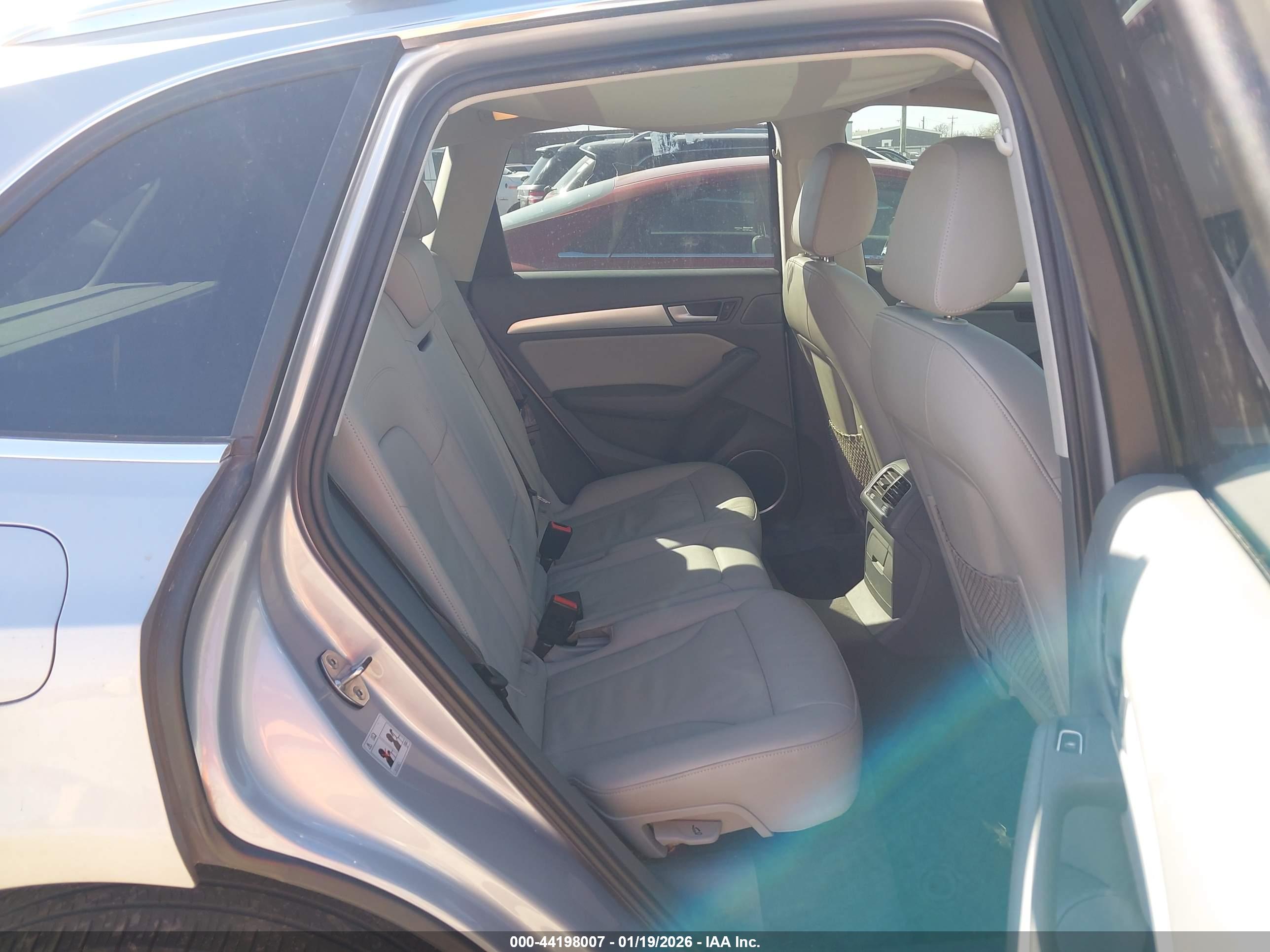 AUDI Q5 image 8