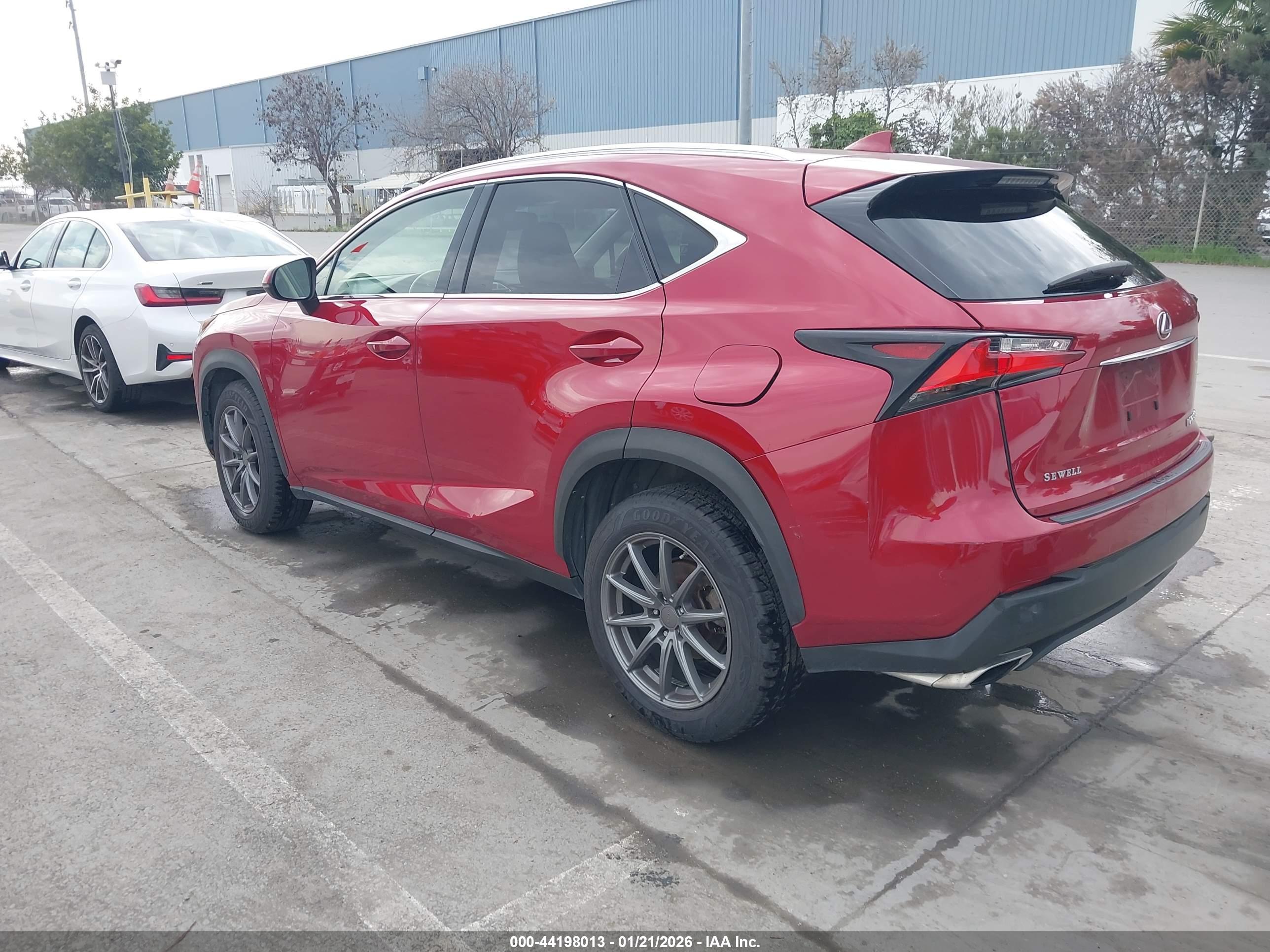LEXUS NX image 3