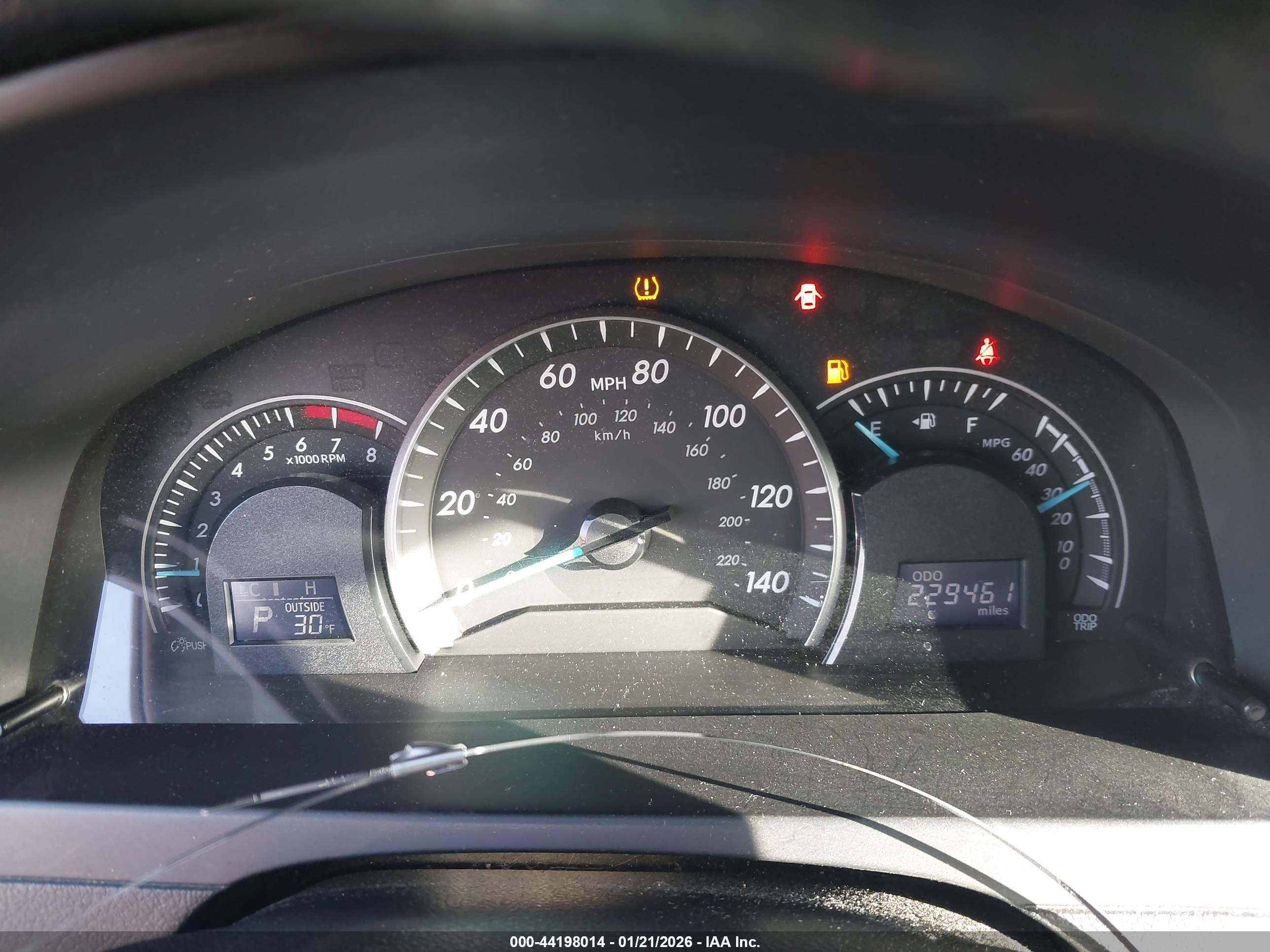 TOYOTA CAMRY image 7