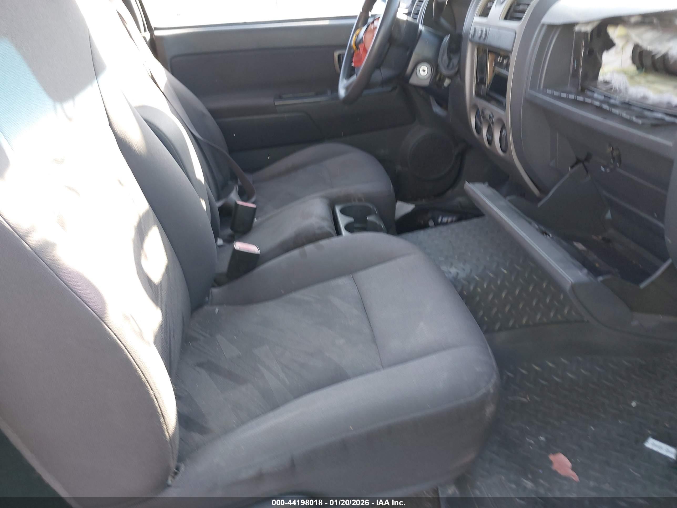 CHEVROLET COLORADO image 5