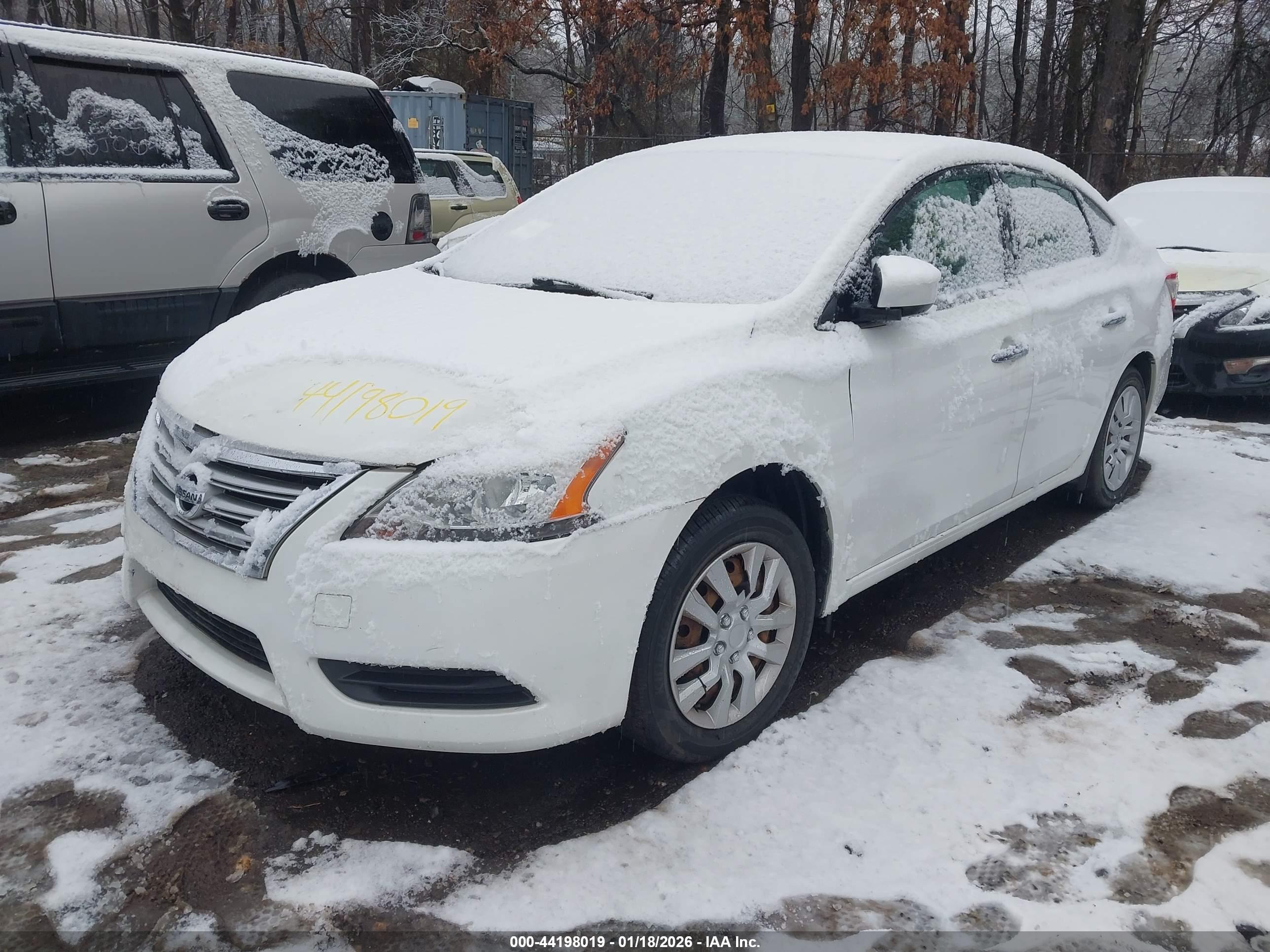 NISSAN SENTRA image 2