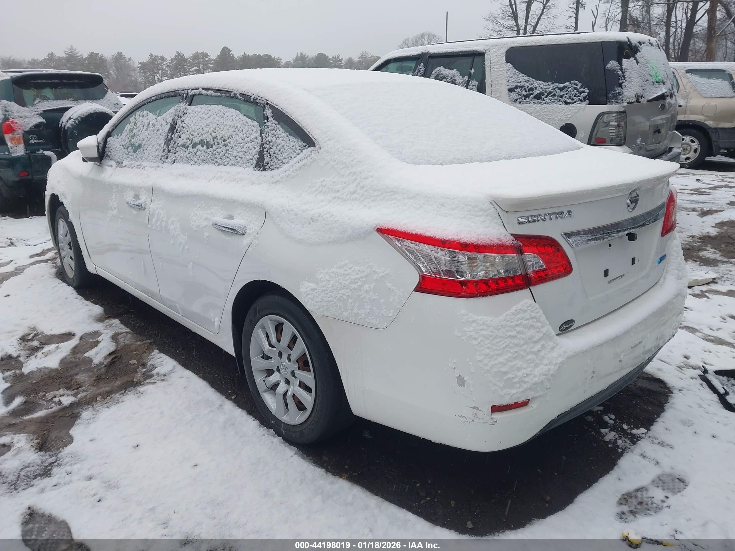 NISSAN SENTRA image 3